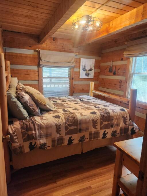 MoonPie Hideaway