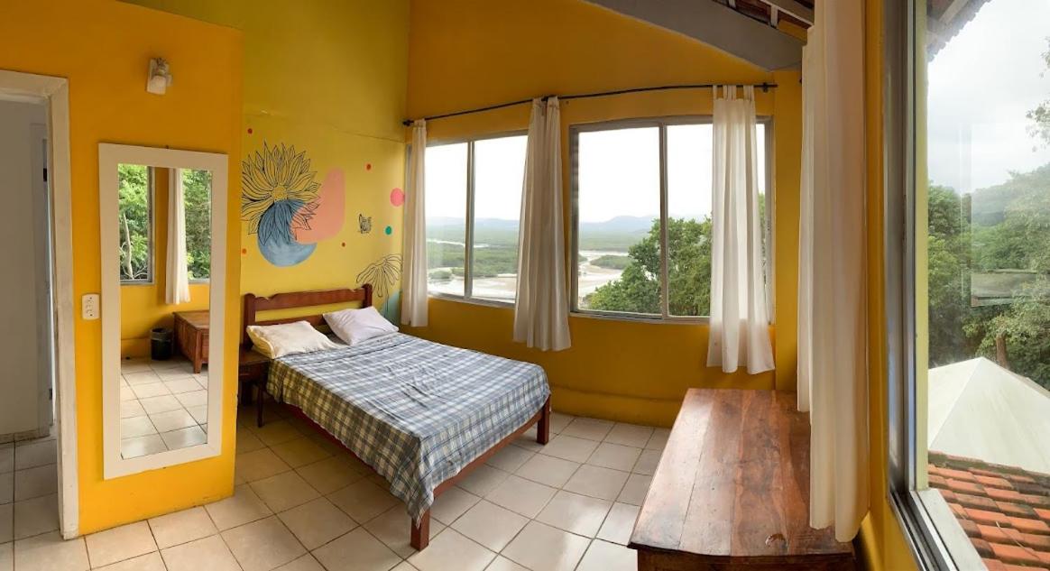Banana Leaf Eco Hostel