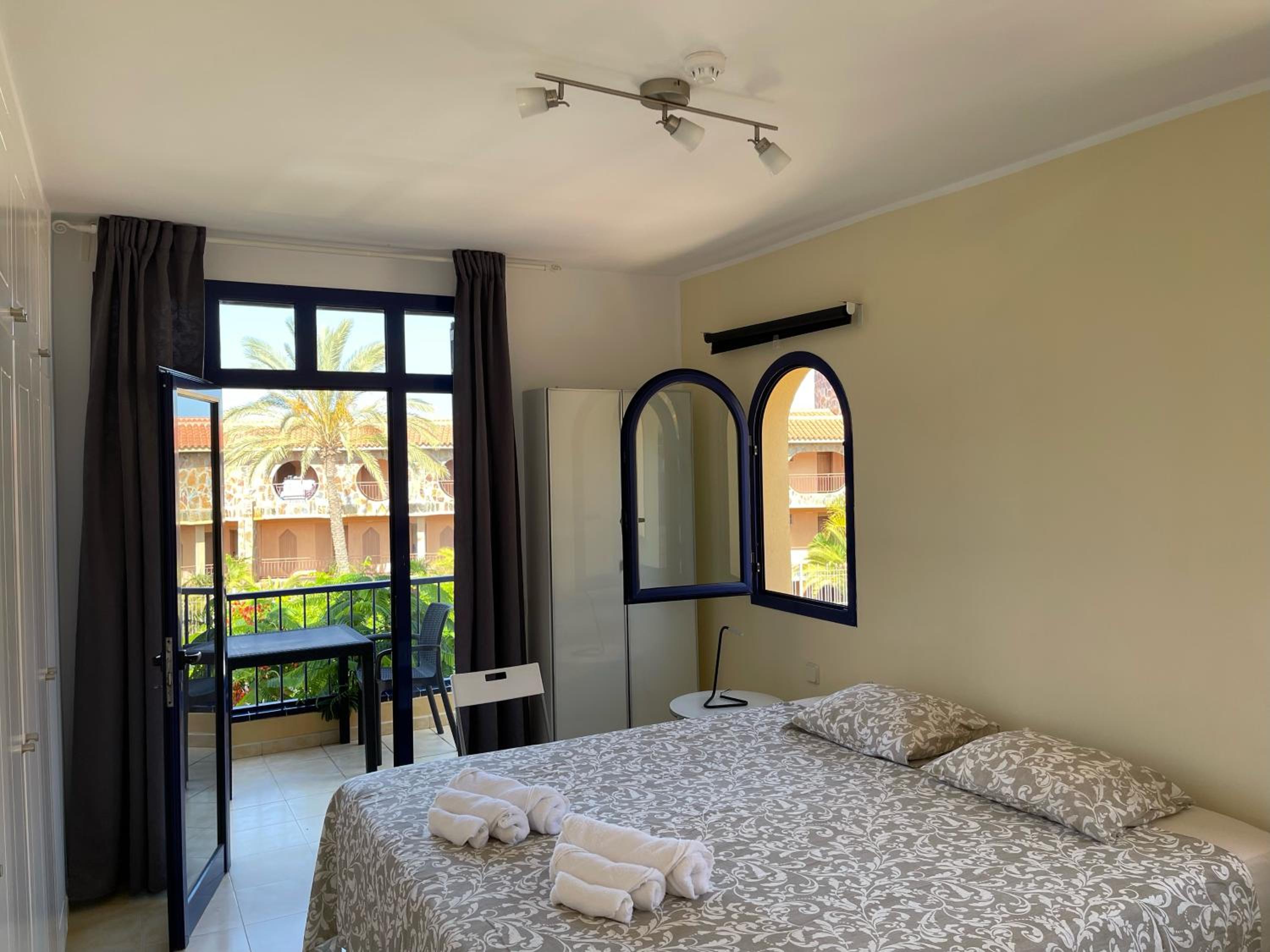Meloneras - Maspalomas - Duplex en Meloneras — hotel room