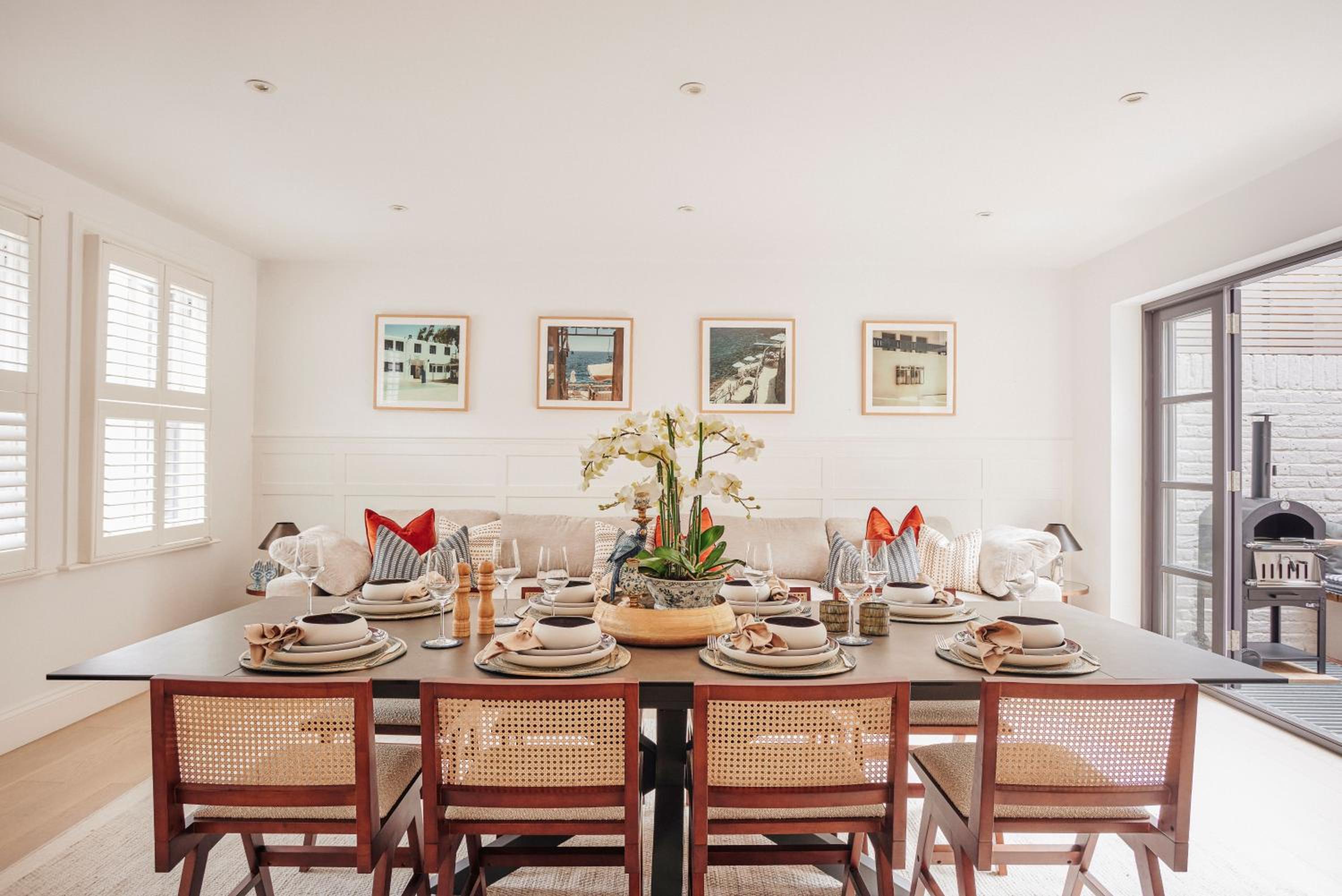 Luxury Fulham Townhouse with a Bar & Games Room