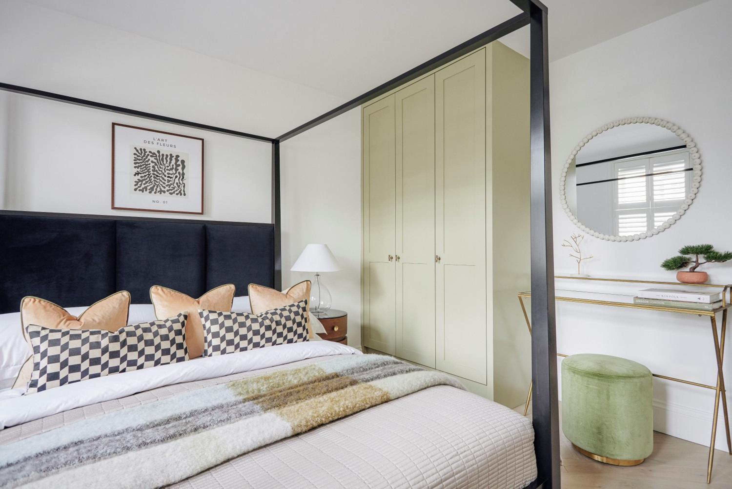 Luxury Fulham Townhouse with a Bar & Games Room