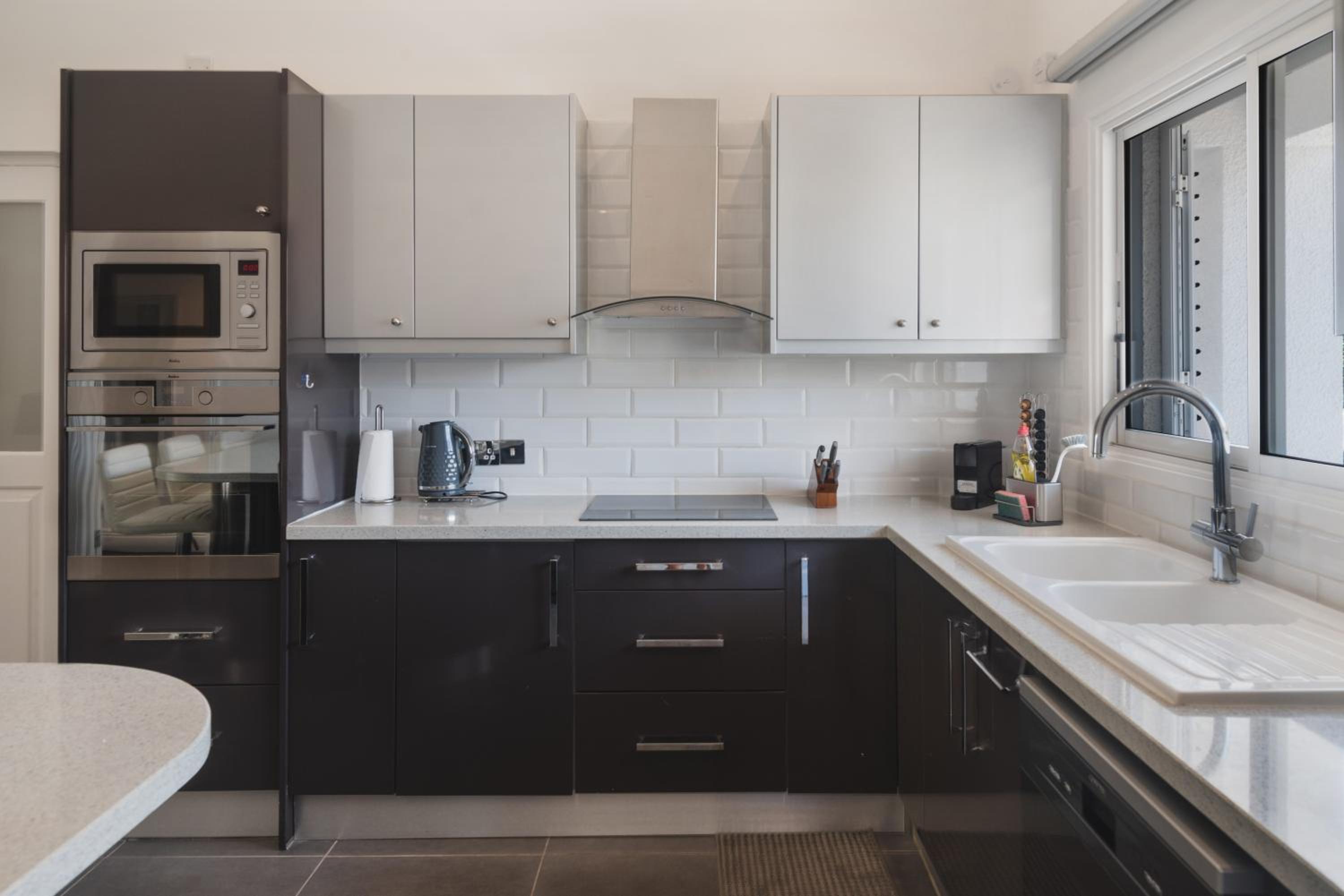 Phaedrus Living Luxury Botanic Residence