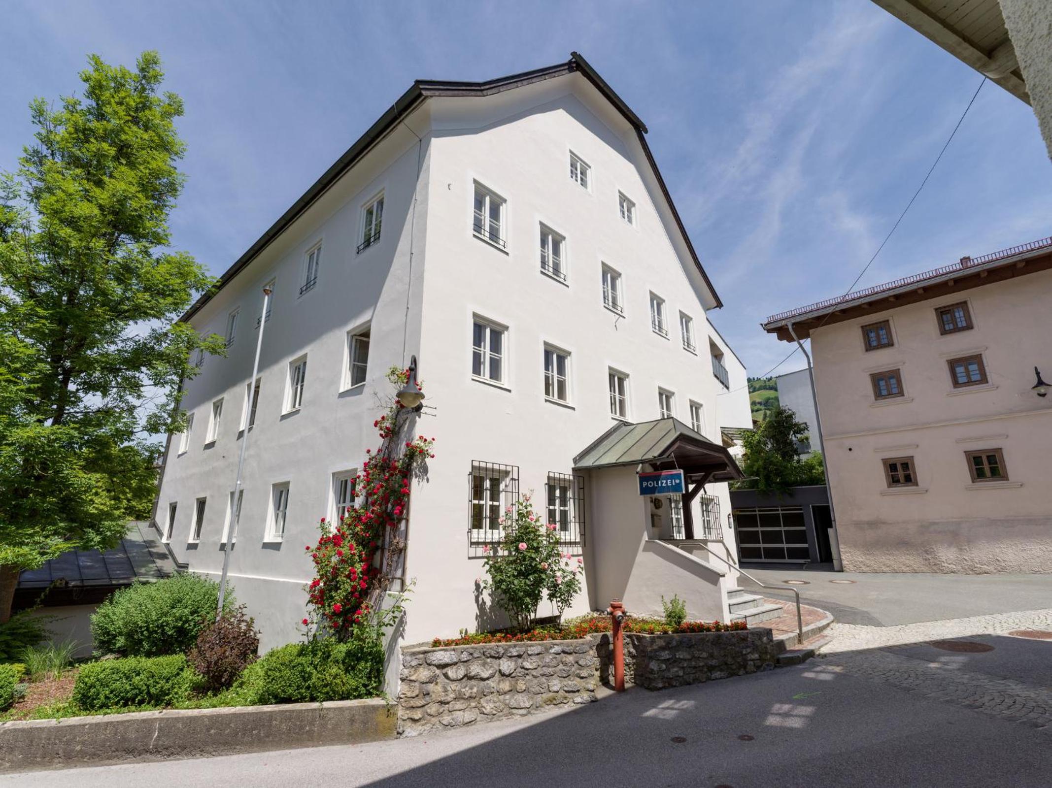 Consti modernes Appartement mit 2 Schlafzimmern - by NV-Appartements