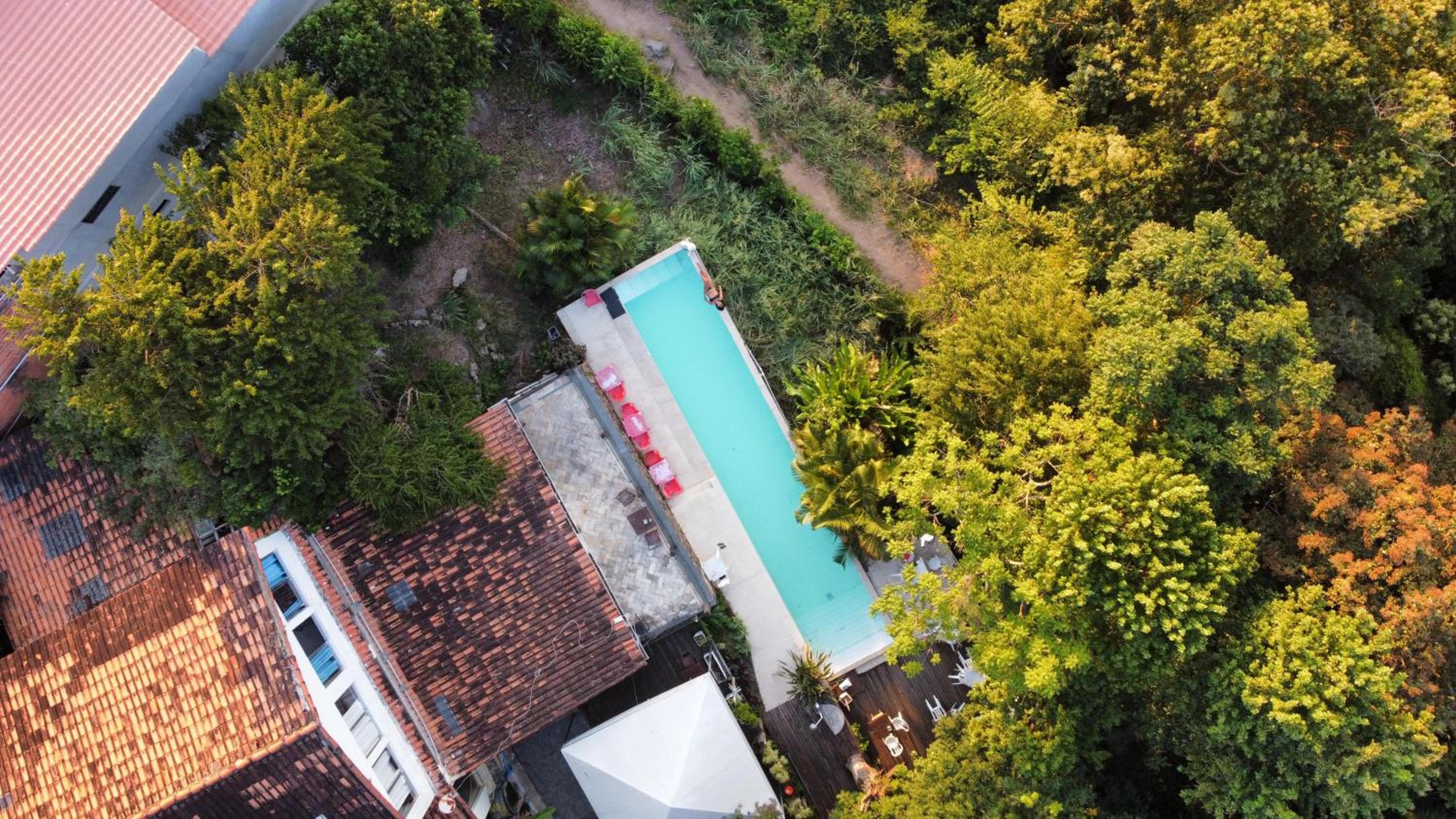 Banana Leaf Eco Hostel