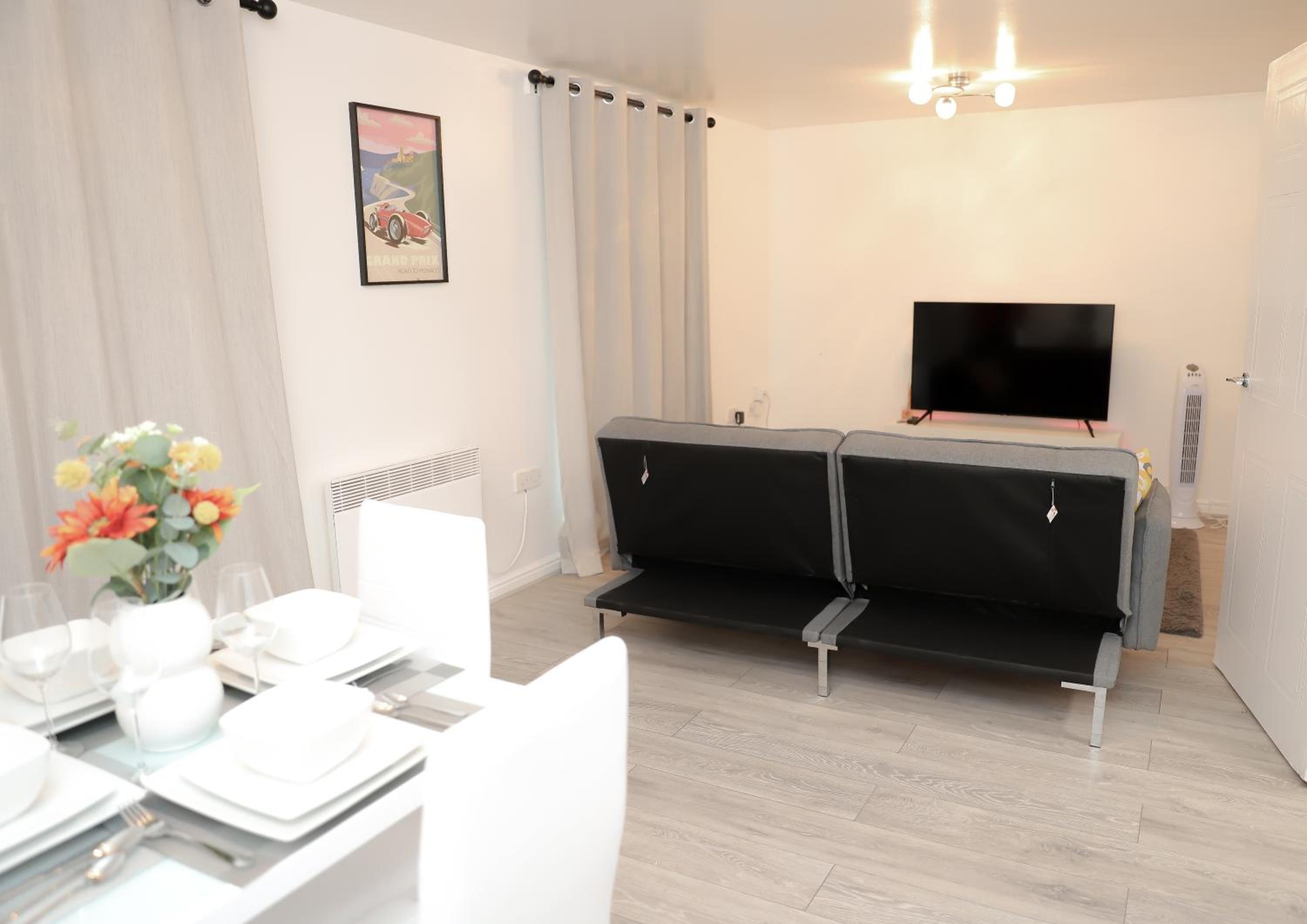 Stylish Flat by SN Homes - Zone 4 Abbey Wood London view 2