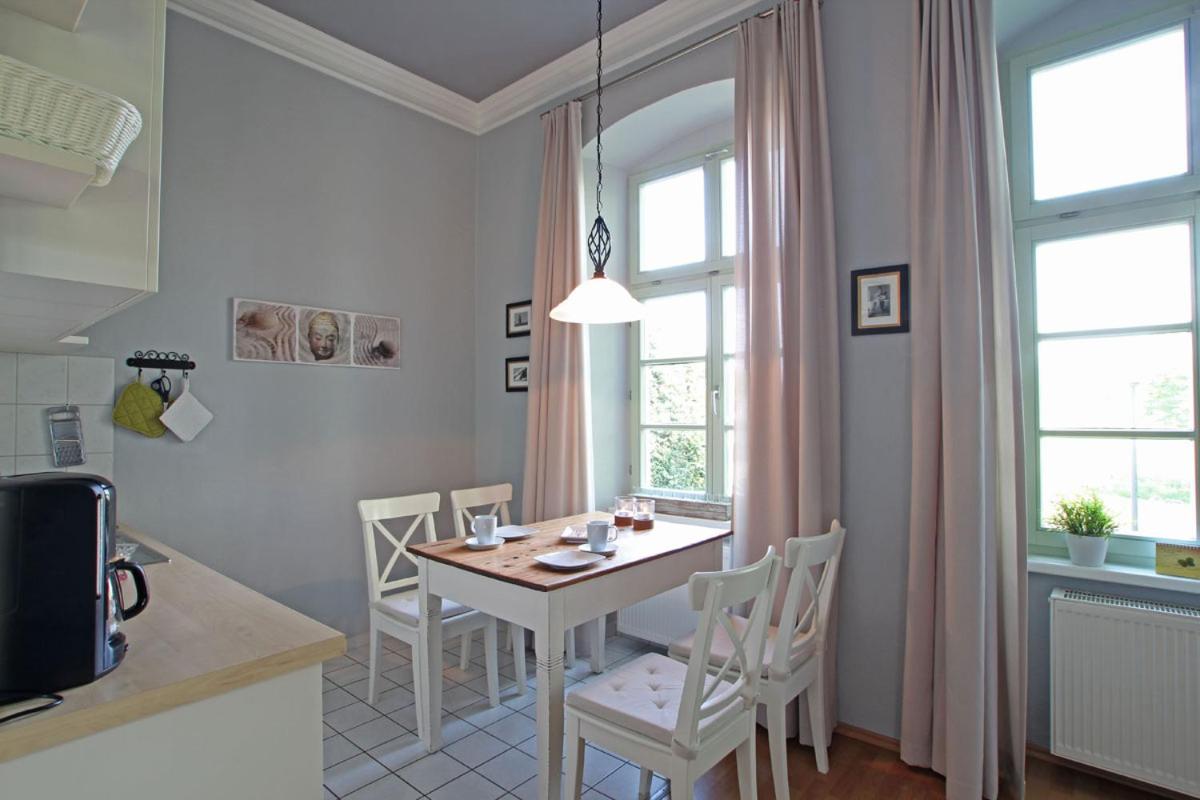 Herrenhaus Blengow App.02