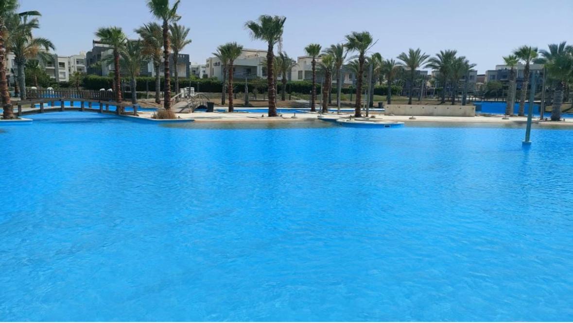 Amwaj Luxury 3Beds Chalet view 3