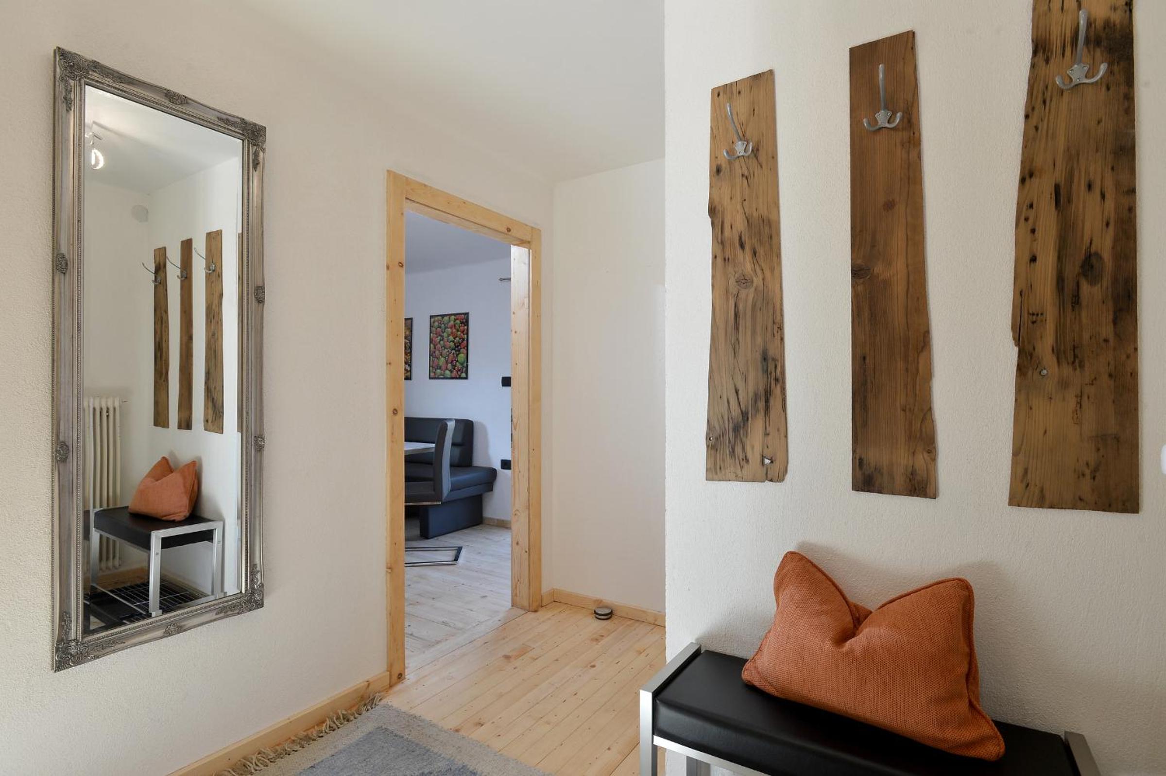 LOISI Appartement mit großem Balkon - by NV-Appartements
