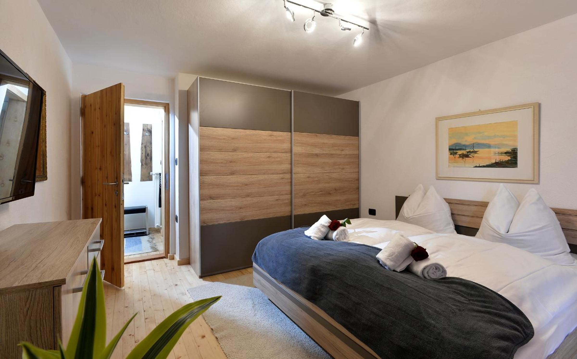 LOISI Appartement mit großem Balkon - by NV-Appartements