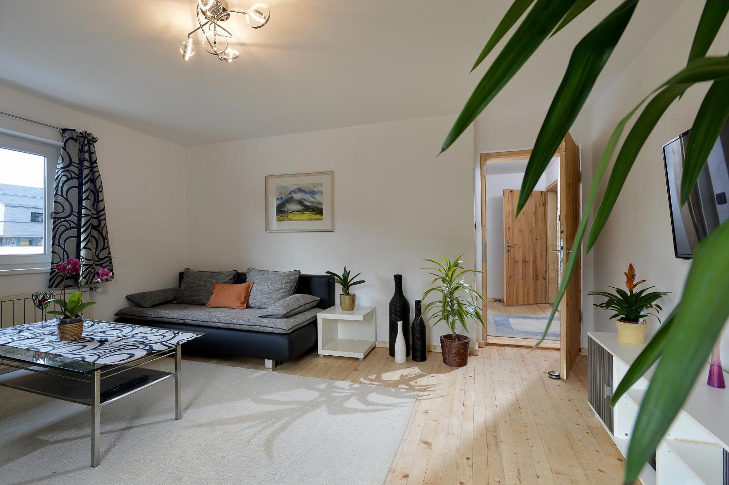 LOISI Appartement mit großem Balkon - by NV-Appartements