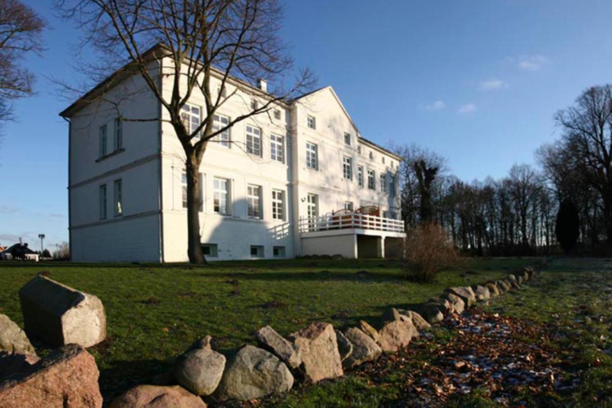 Herrenhaus Blengow App.14