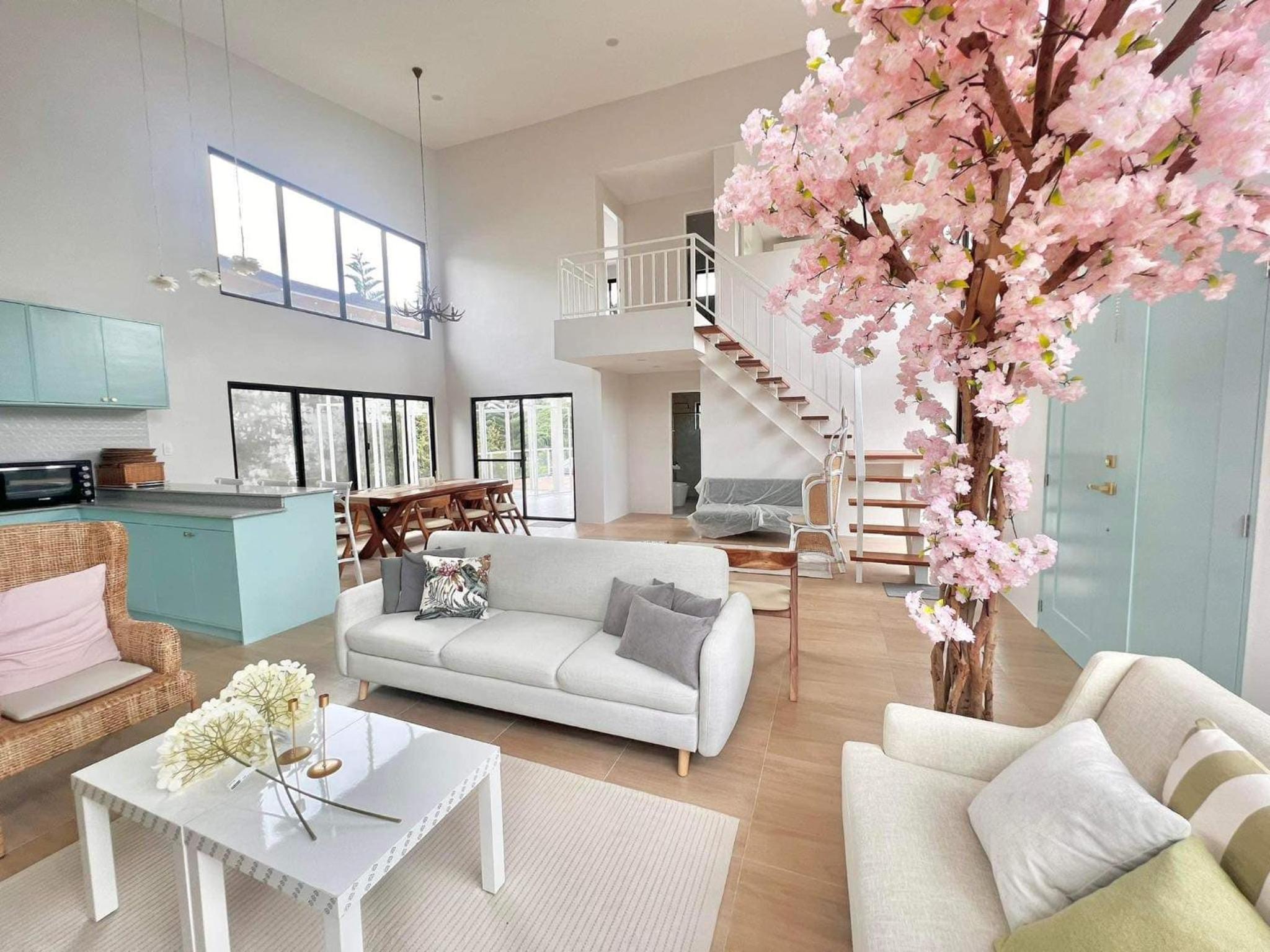 Experience Elements CherryBlossoms, Pool,SunRoom