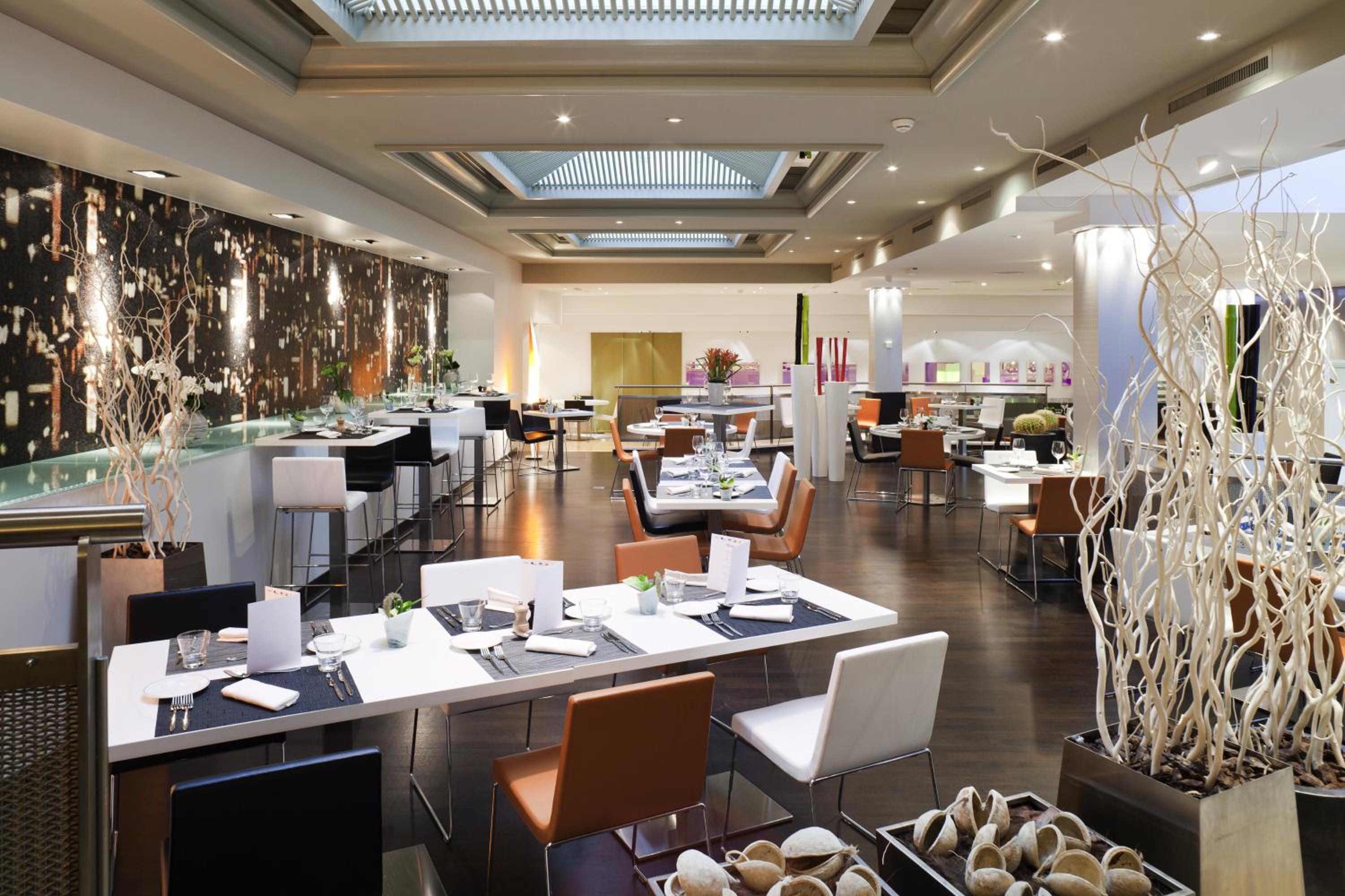 Geneva Vacations - Novotel Geneve Centre - Property Image 29