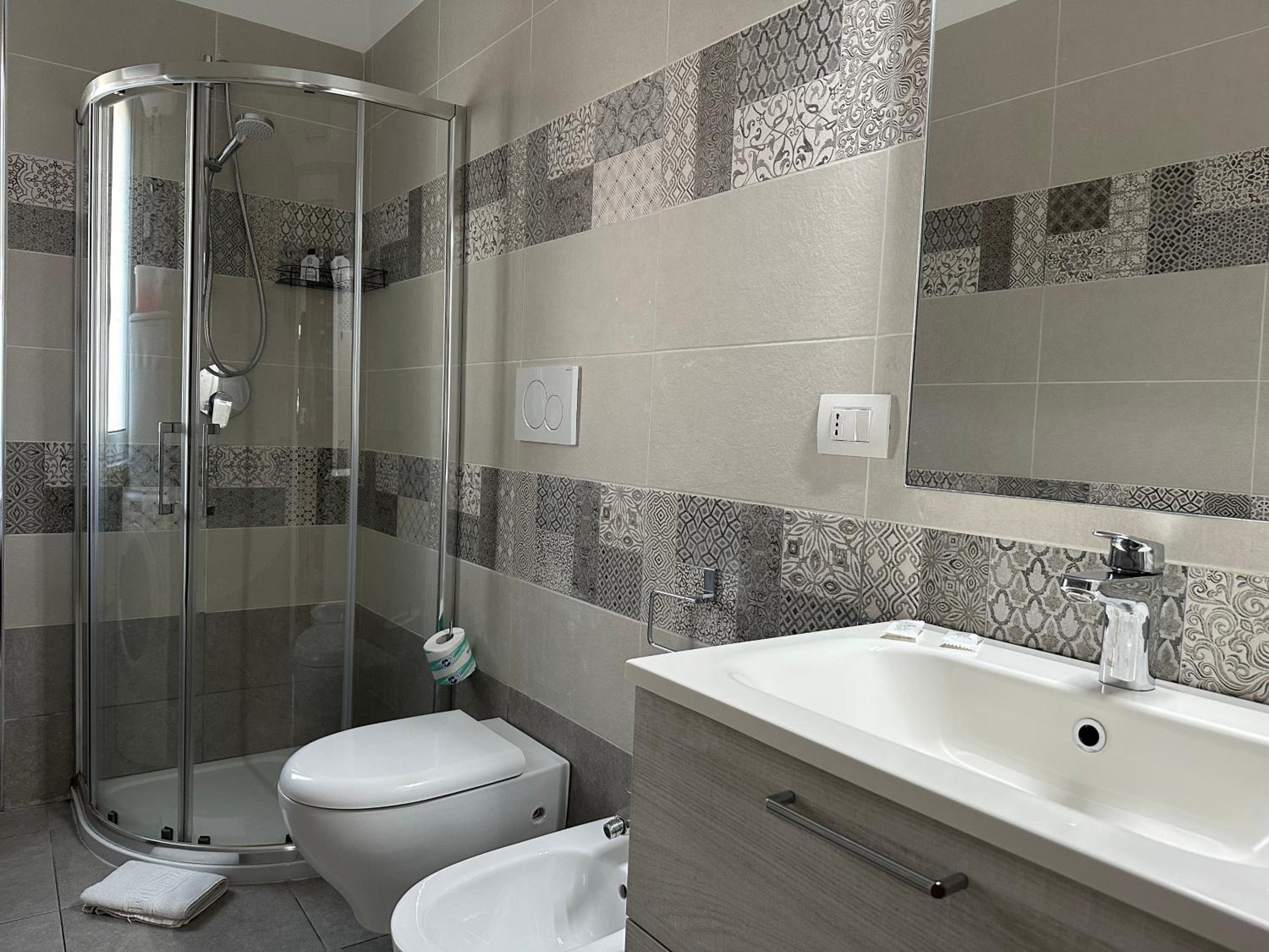 CconfortHotels Suite&Chic Apartment