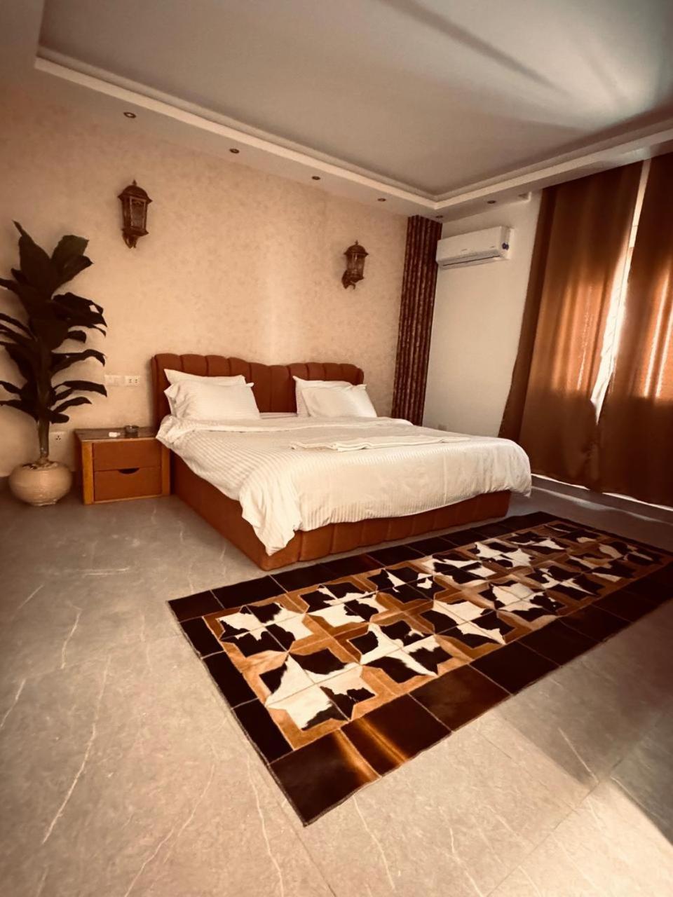 The Kenney SuiteInn Villa 160