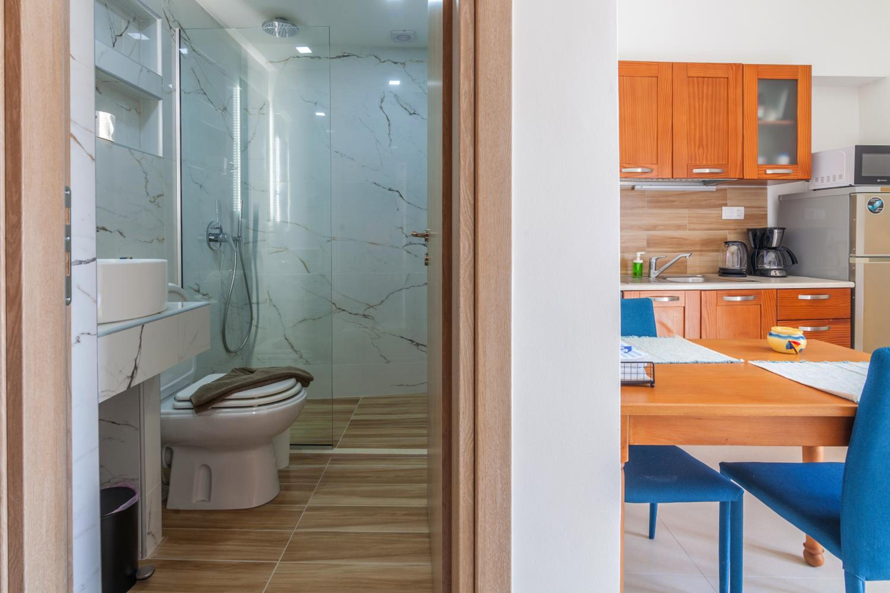 View & Value Studio Apartment In The Old Town