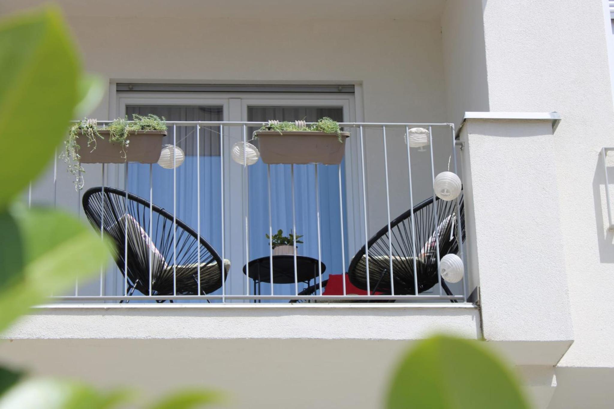 Apartment Merry Harmony Heights - Balcony & Free Garage & Parking