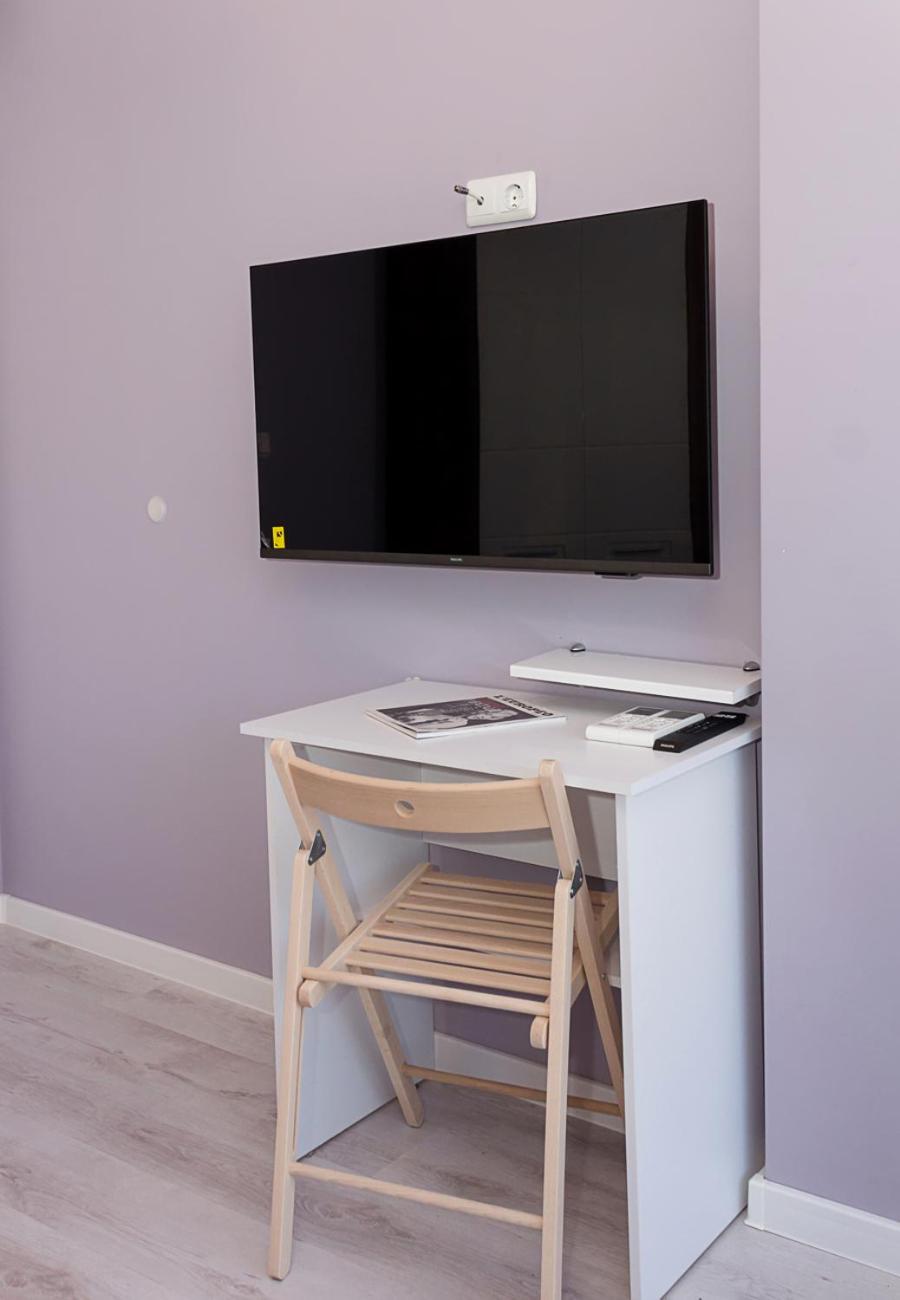 The Purplish 2-BD Apartment in Varna Center