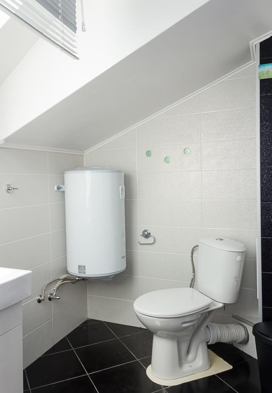 The Purplish 2-BD Apartment in Varna Center
