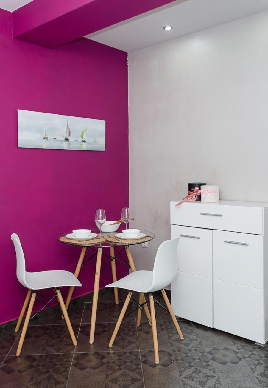 The Purplish 2-BD Apartment in Varna Center