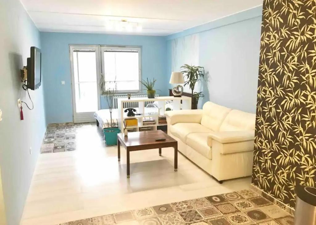 Designer Apartment in Old Town - Free Netflix
