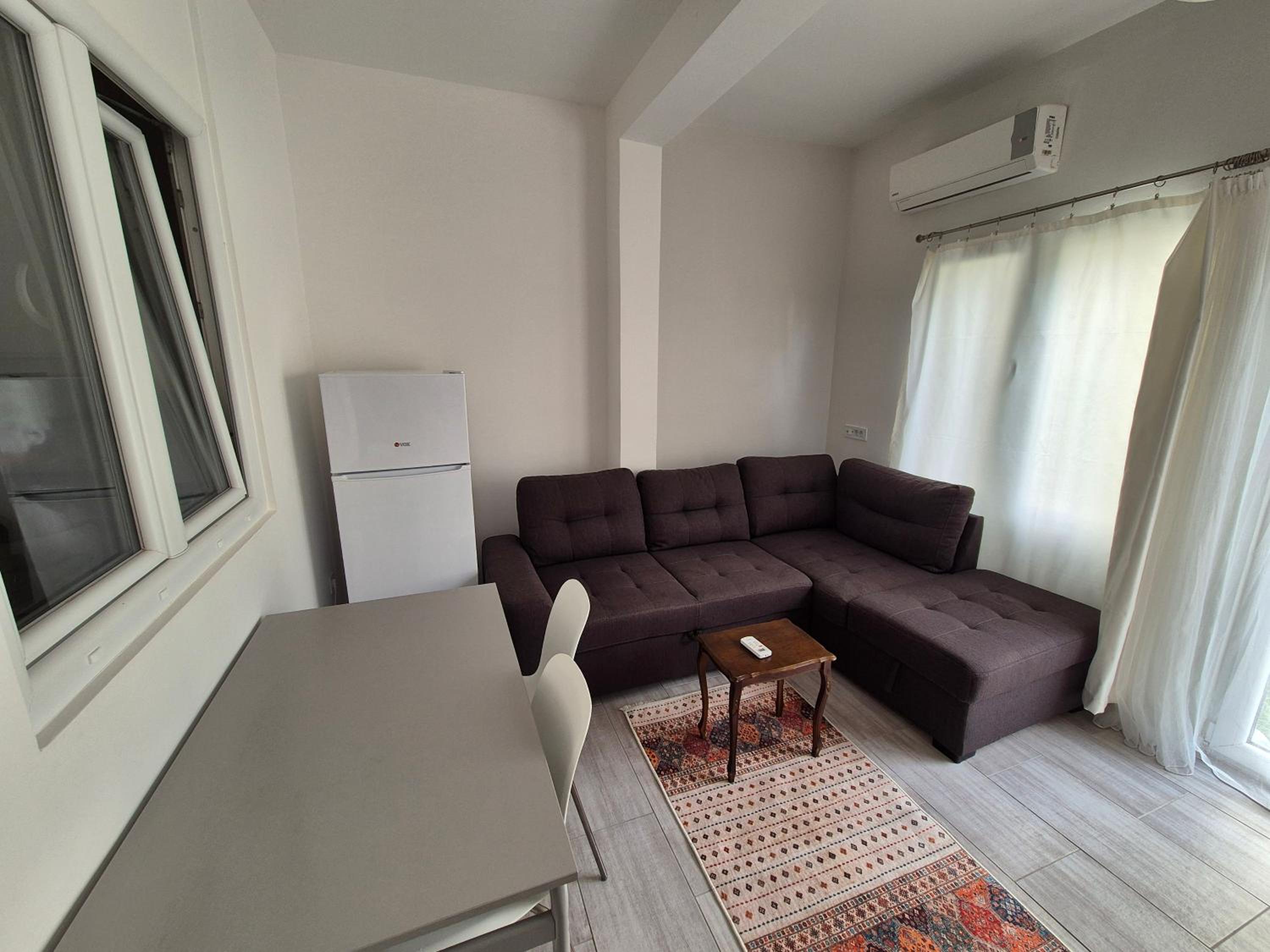 Apartment with a Garden, Mountain view view 3