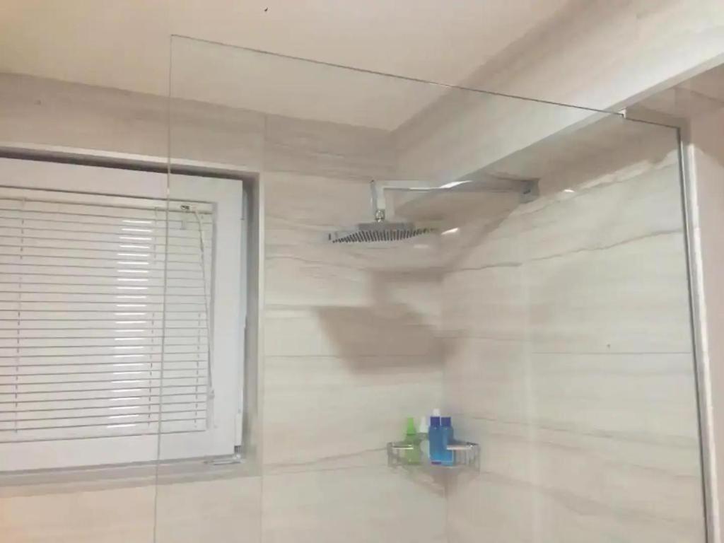 Designer Apartment in Old Town - Free Netflix