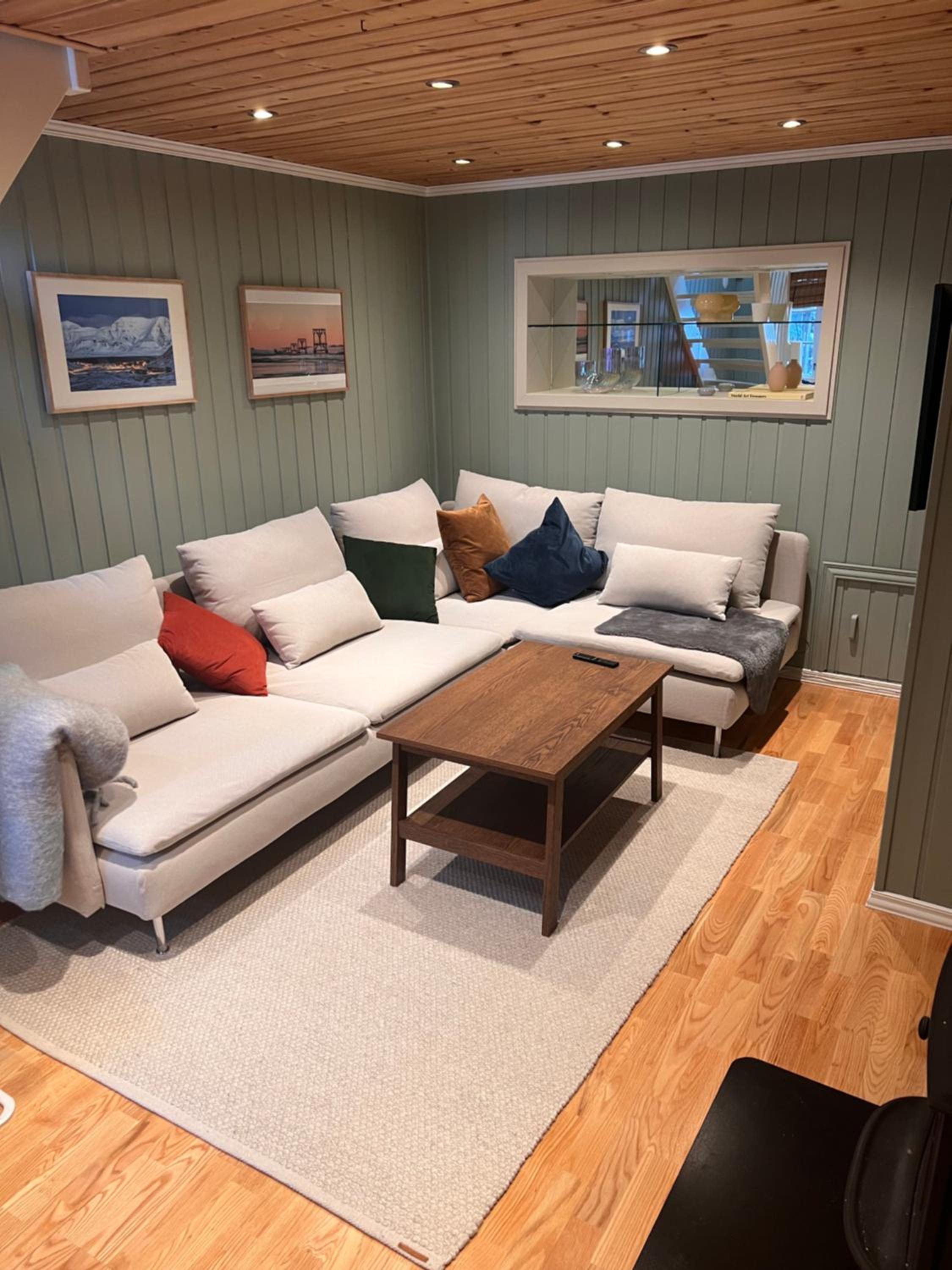 Charming Historic Home Your Ideal Tromsø Getaway view 2