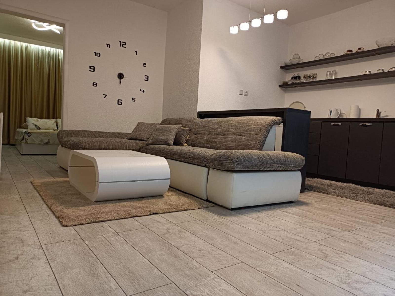 Cozy apartment with garden