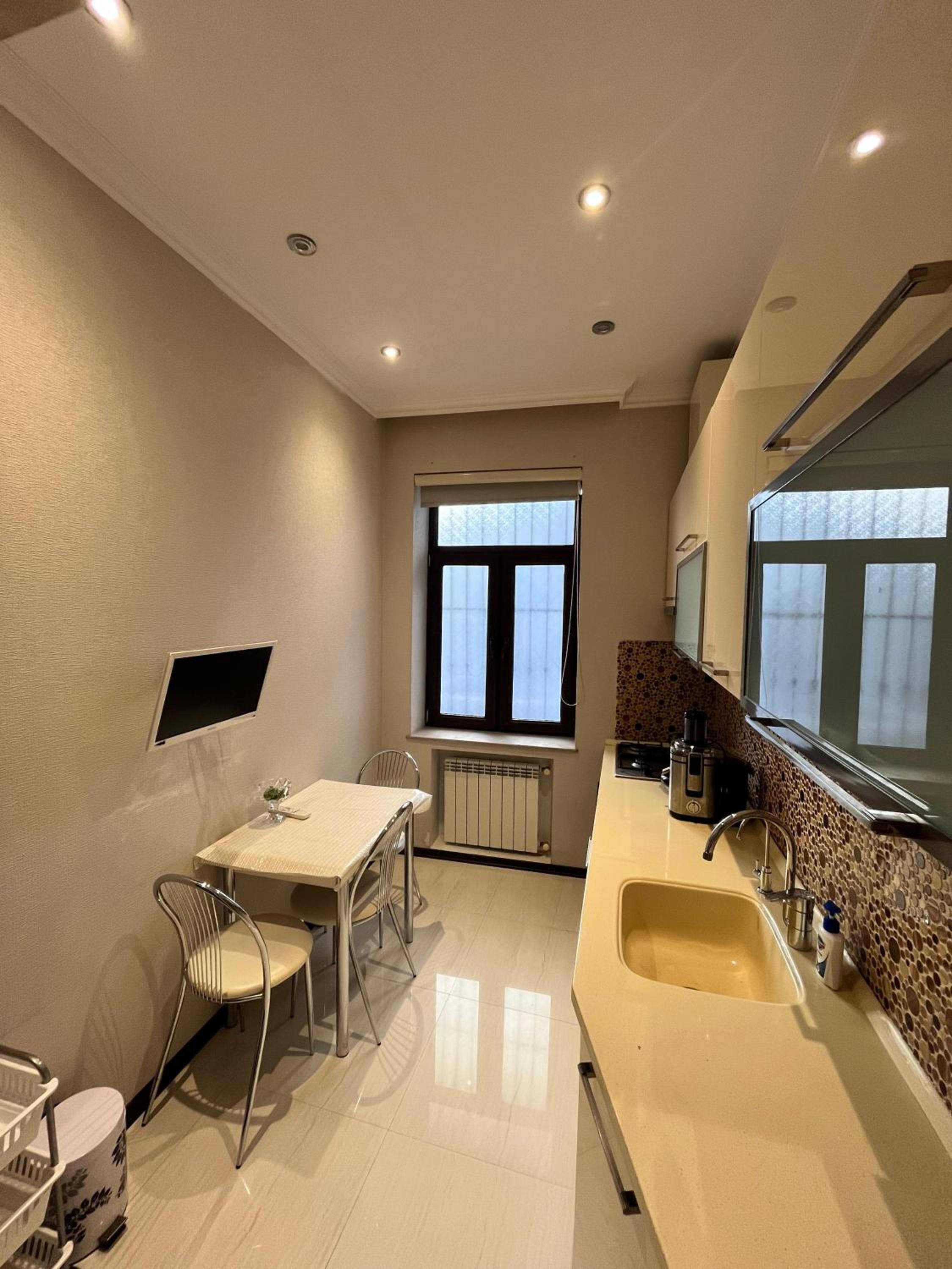 Modern 2BR Cozy Haven on Nizami St with a Balcony