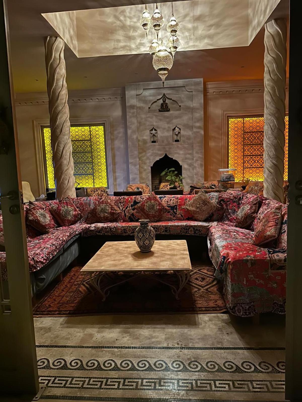 Villa Shambhala