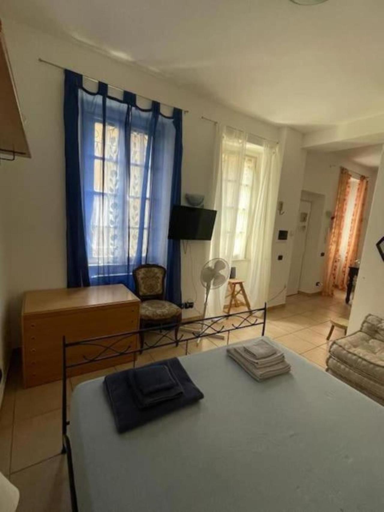 Como Lake apartment view 4
