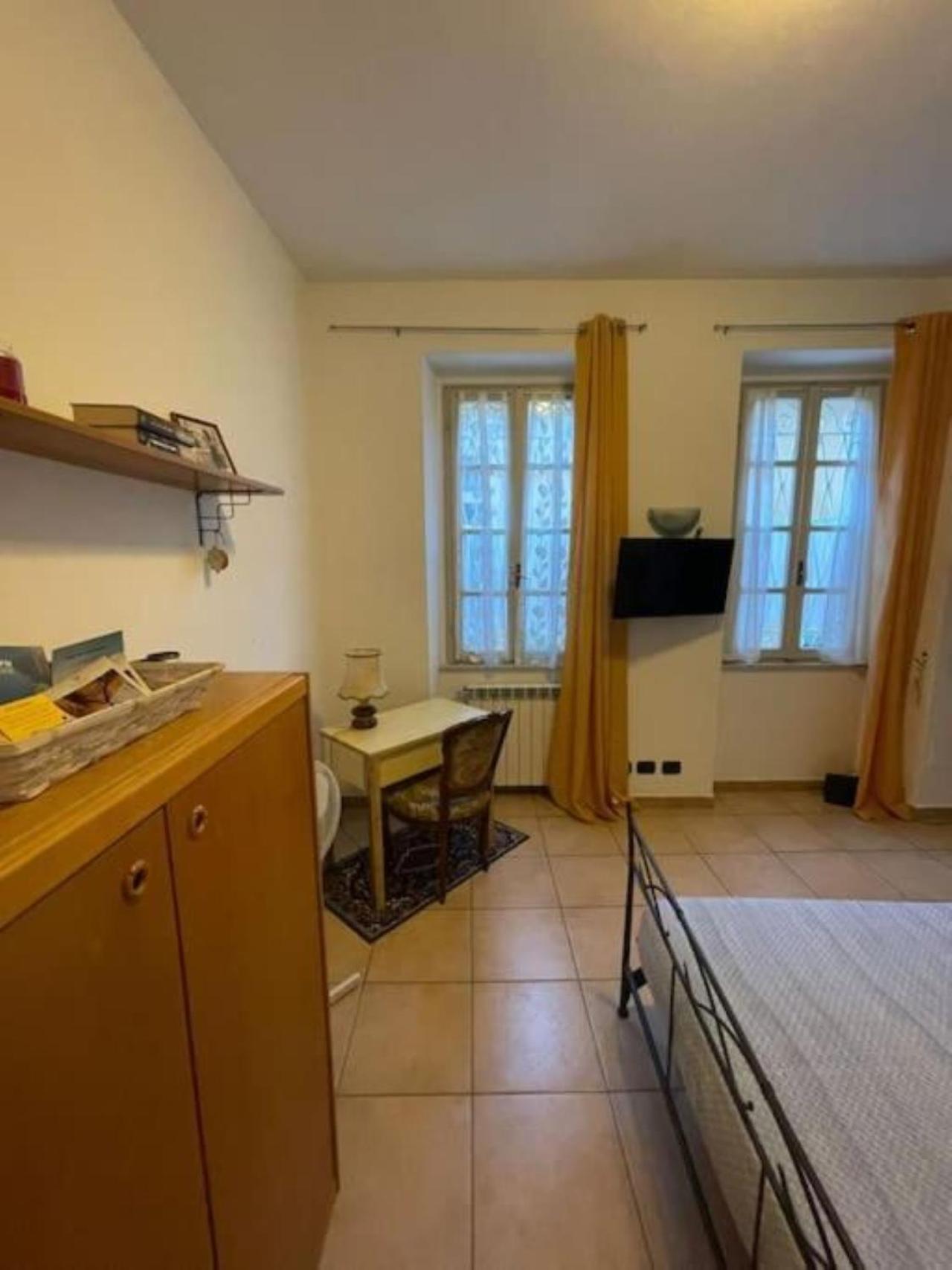 Como Lake apartment view 5