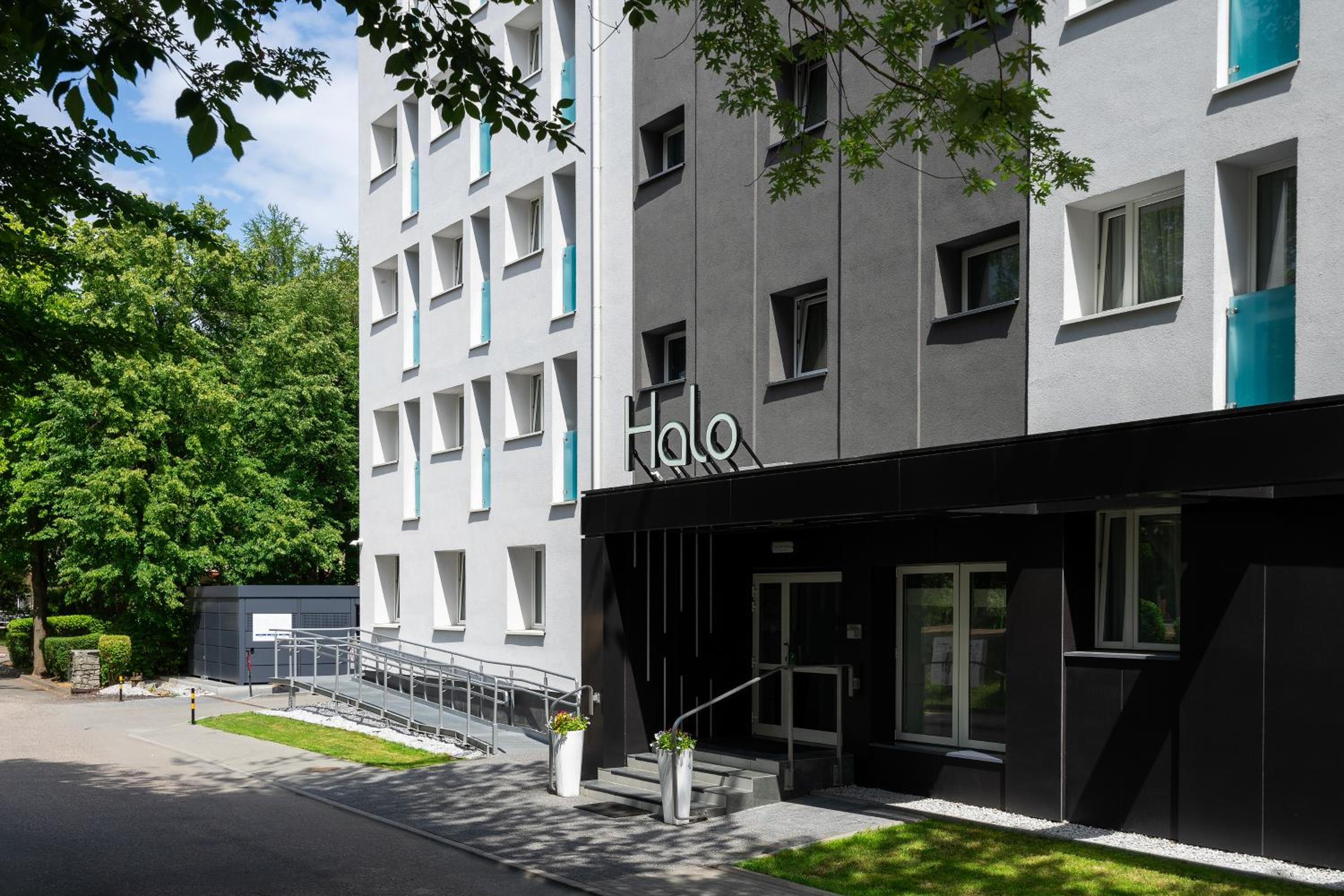 Halo Hel view 2