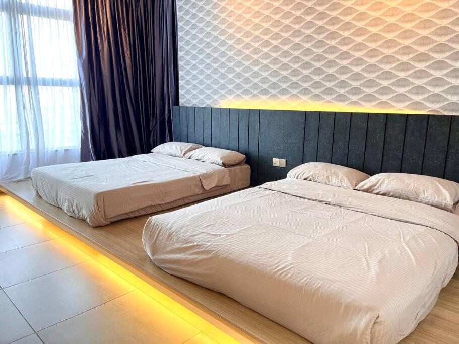 Coastal Calm Spacious and Quiet Seaview Retreat photo 4