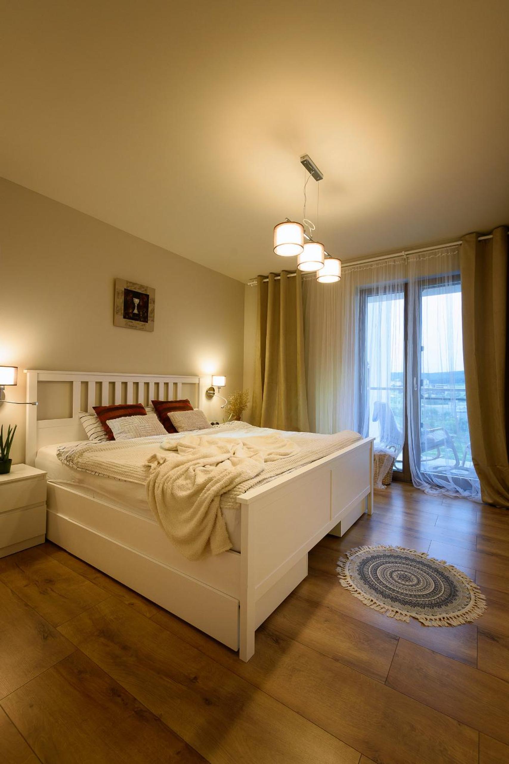 Green Urban Luxury Apartment with parking view 3
