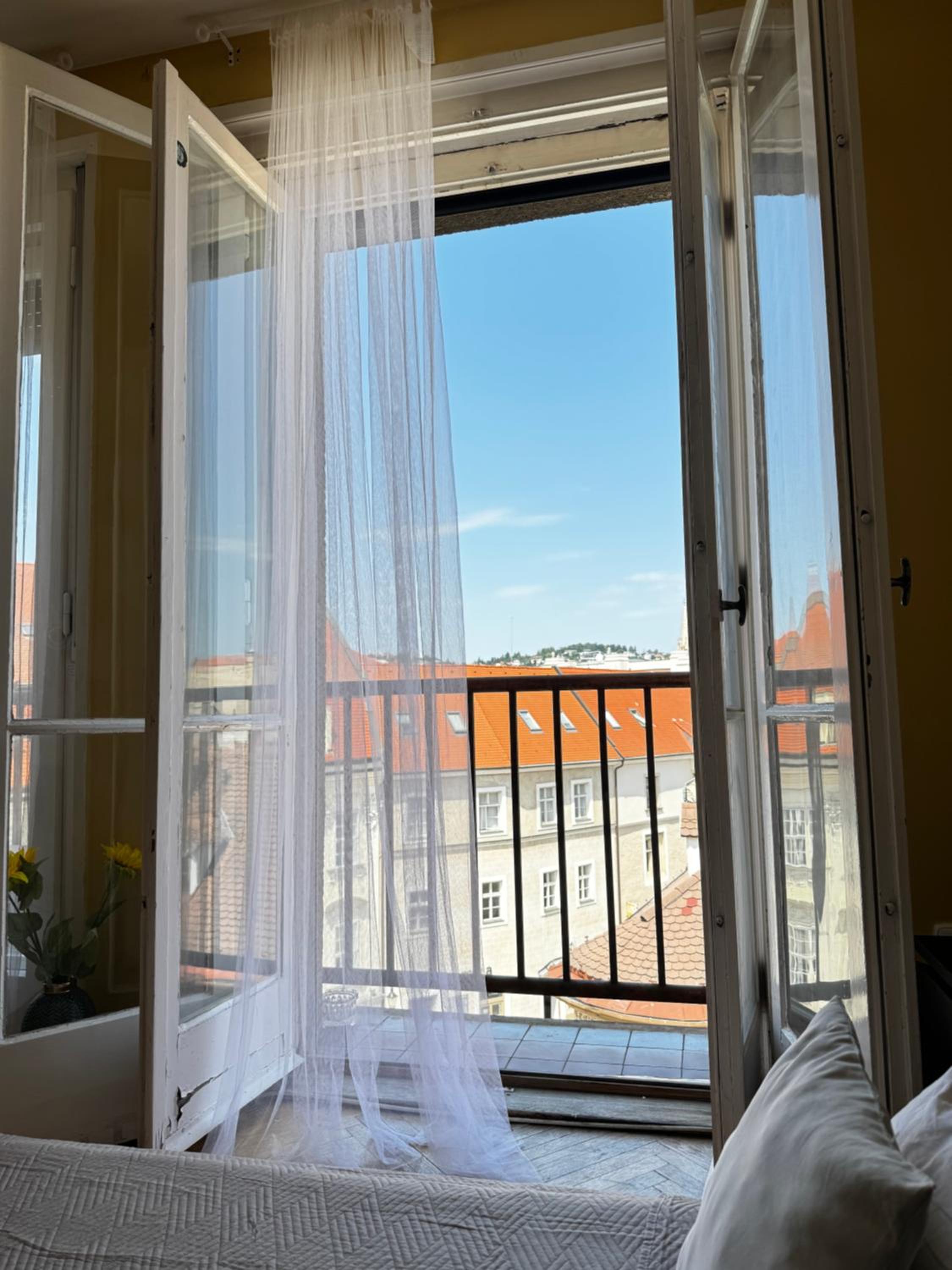 Room in city center view 2