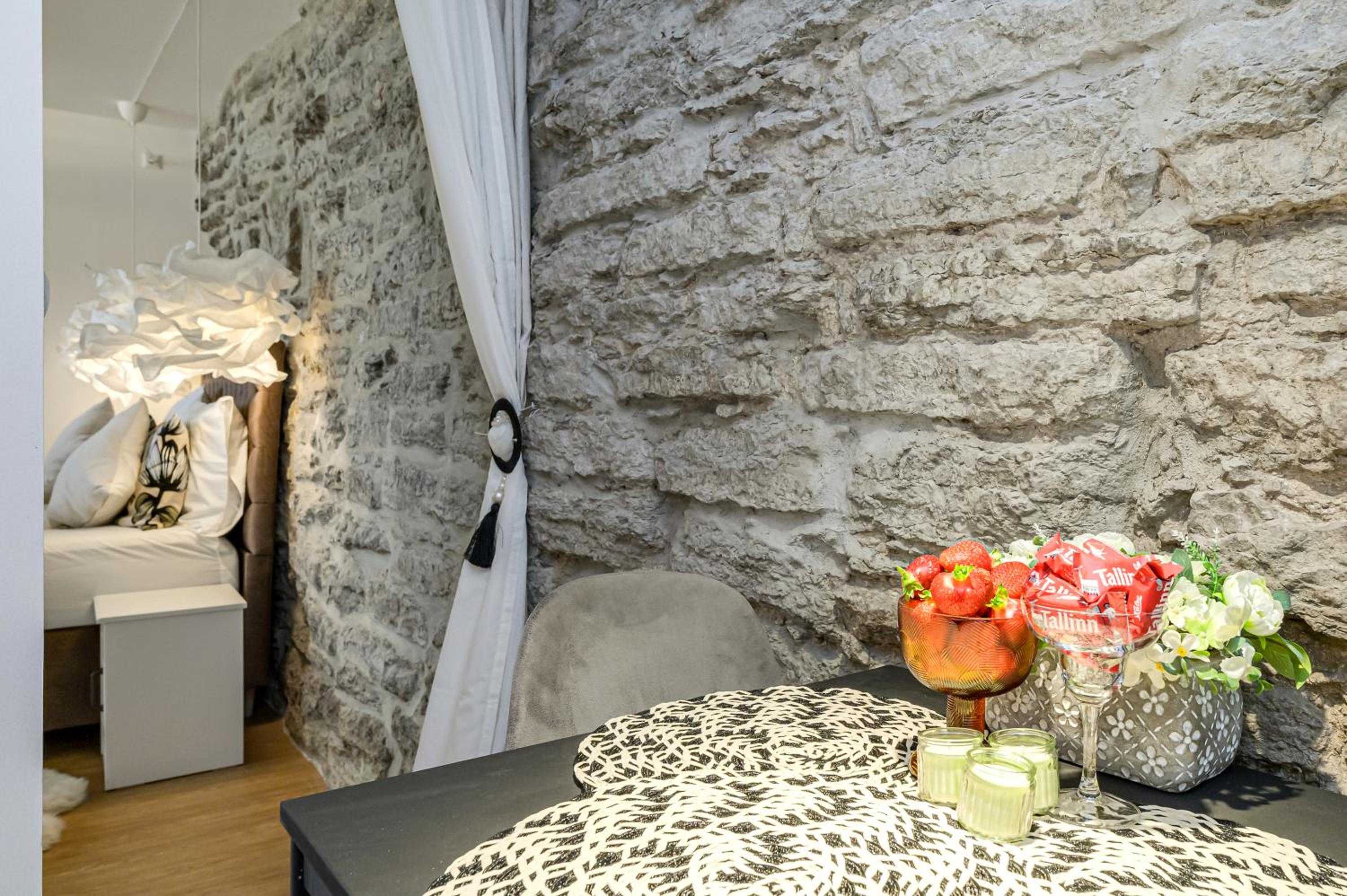 Tallinn Old Town Romantic Apartment