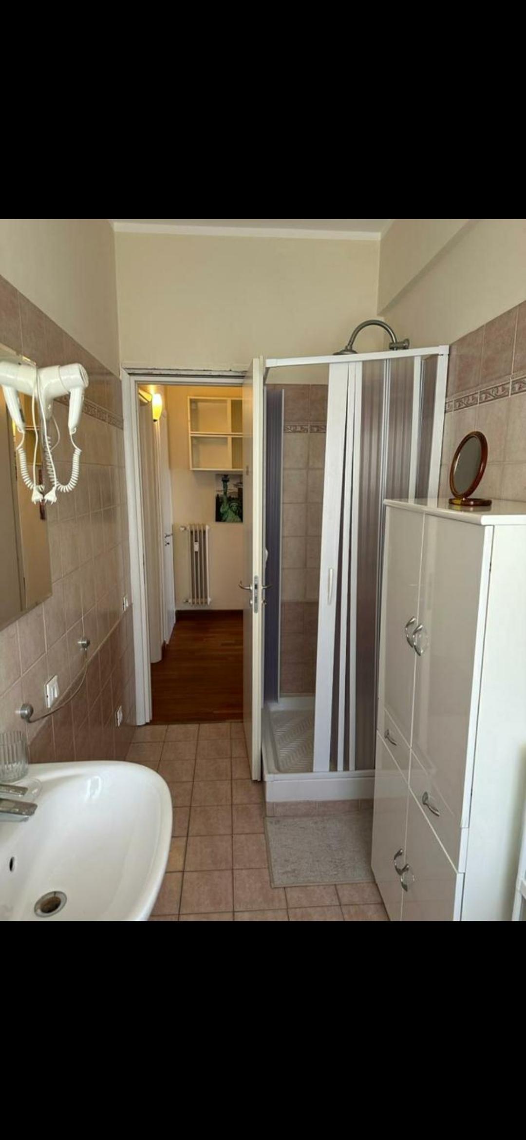 House tower Pisa en Pisa — bathroom