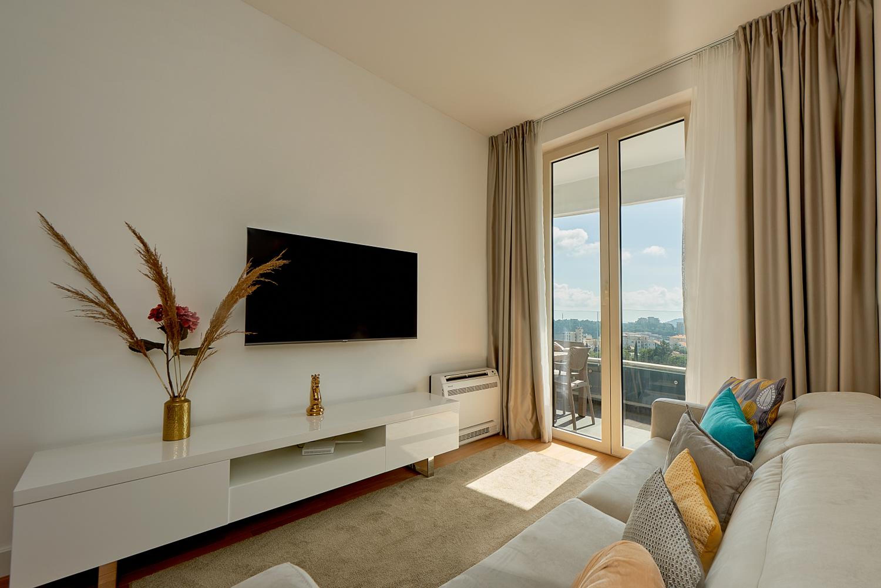 Skyline resort