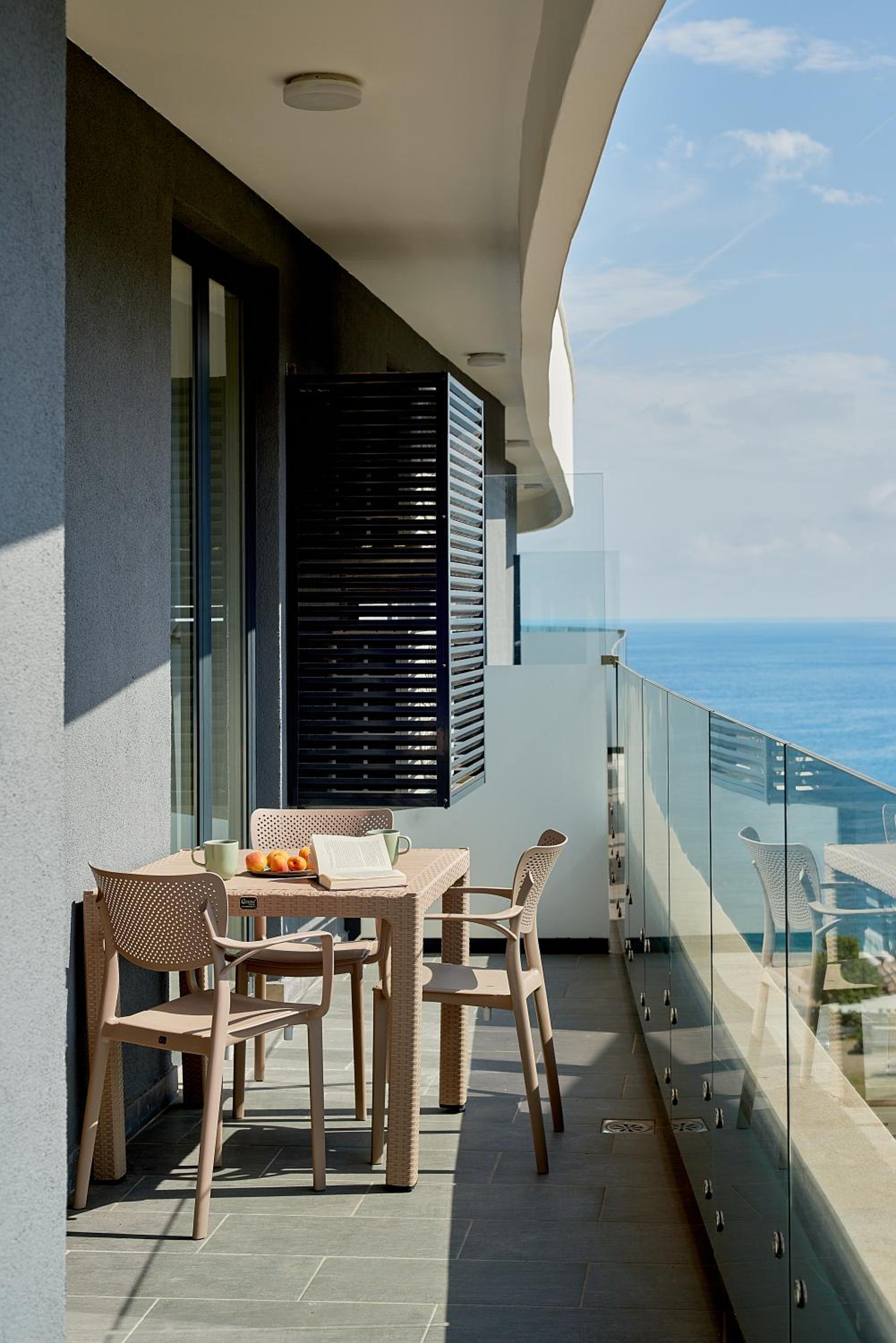 Skyline resort