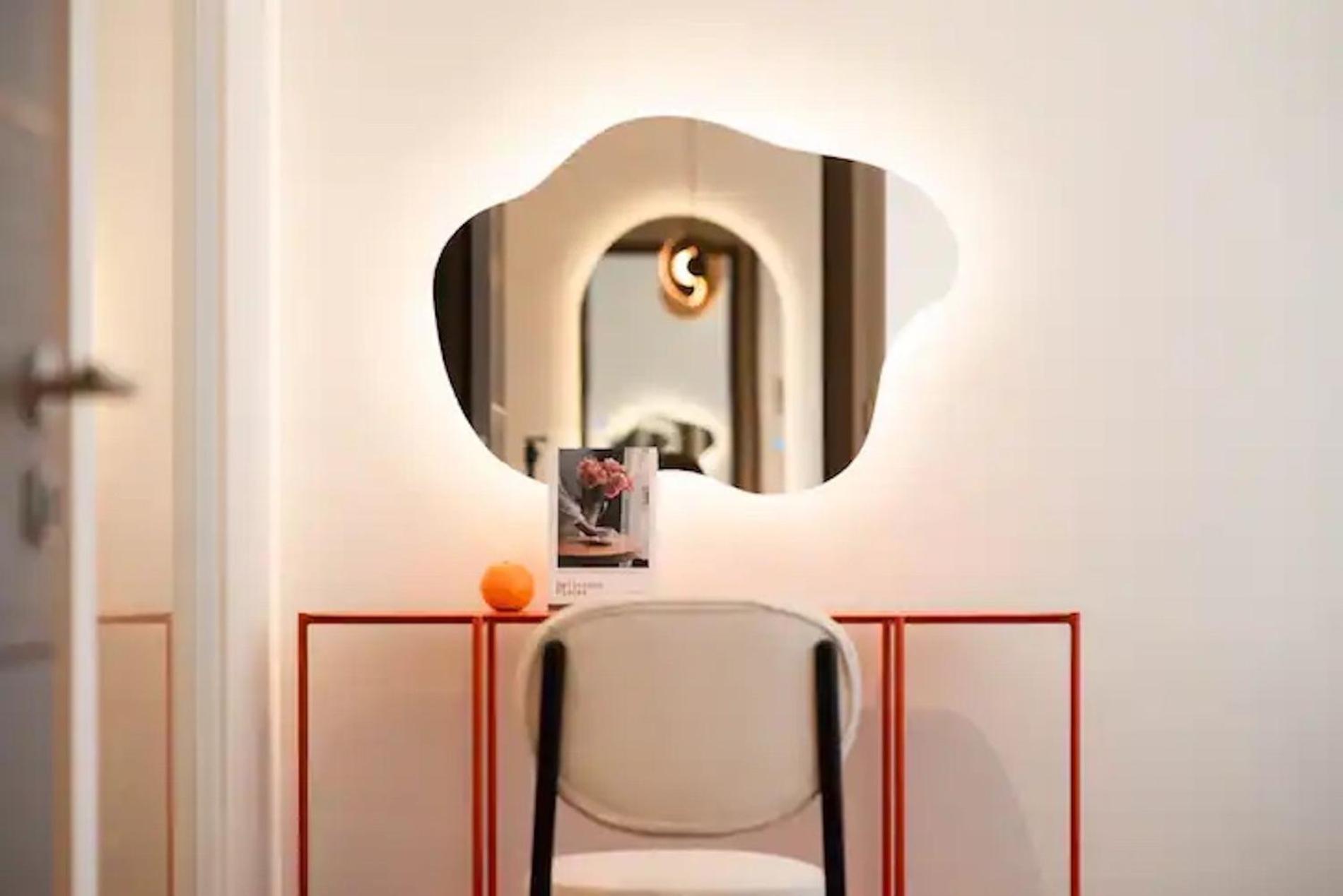 ZO Apartment Opera, Crest, Galleria -Central Saigon -Free POOL-GYM-SAUNA Room-YOGA Room