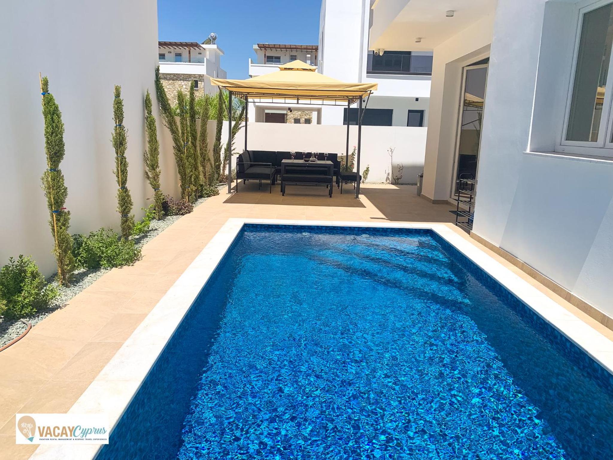 Villa Orash