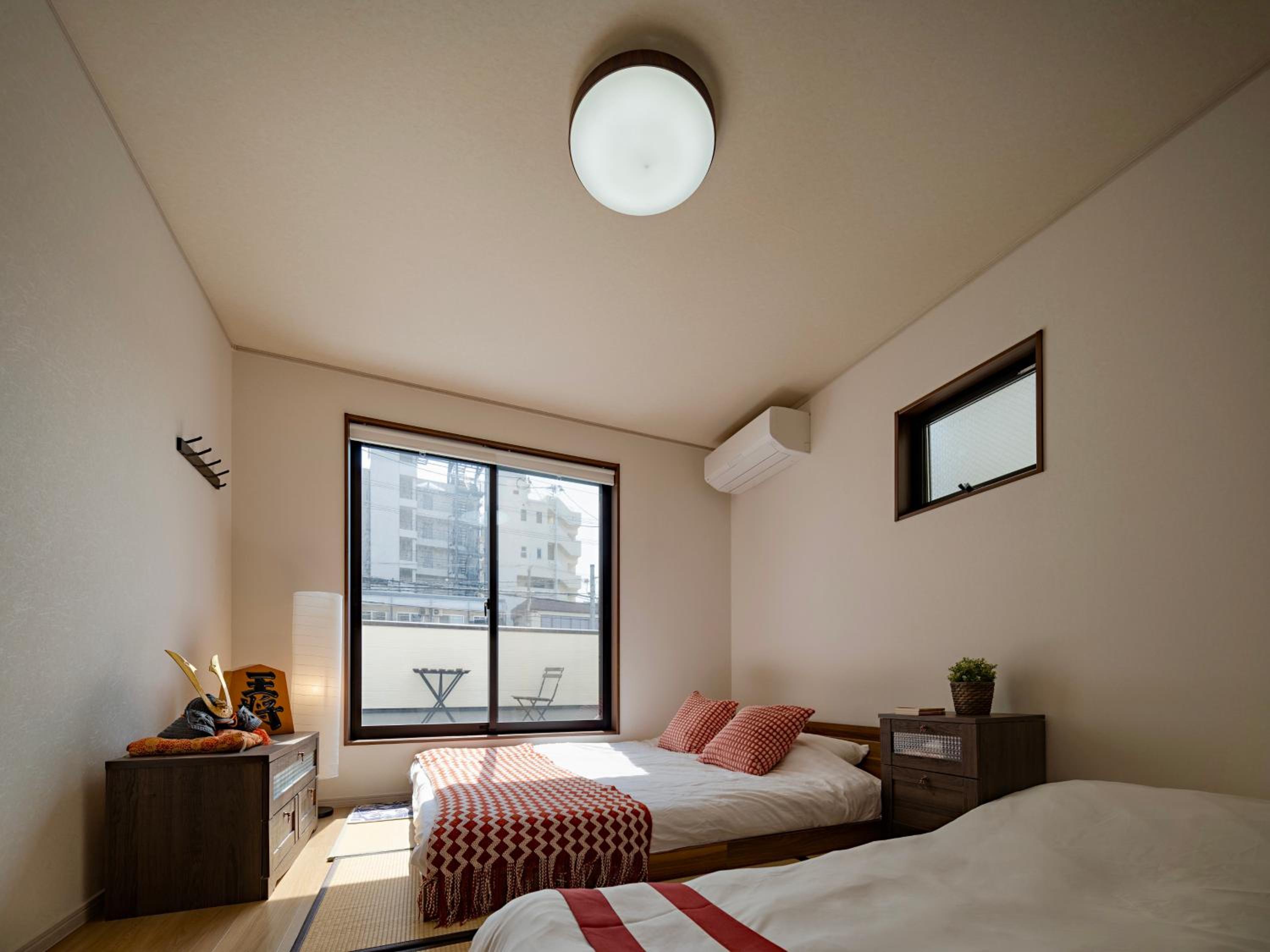 福助豆腐5mins walk to JRLoop Tsuruhashi 5mins to Nipponbashi Namba USJ Nara Direct