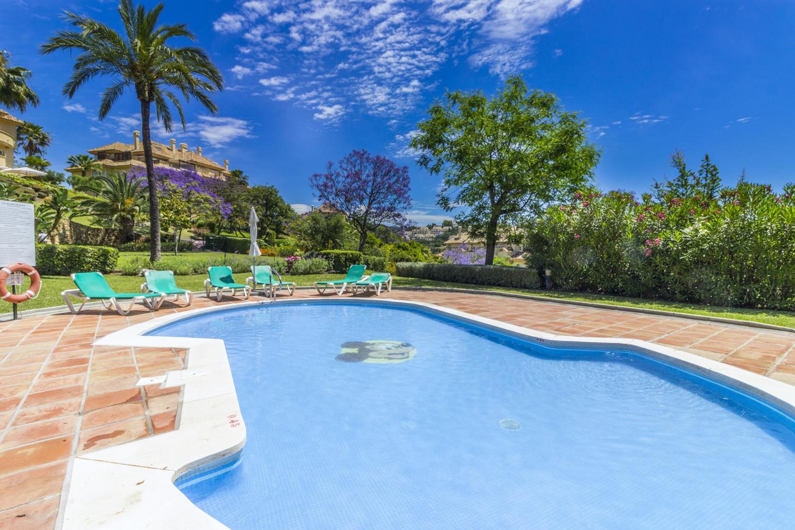 Cubo's Apartamento Boutique Elviria Hills Marbella