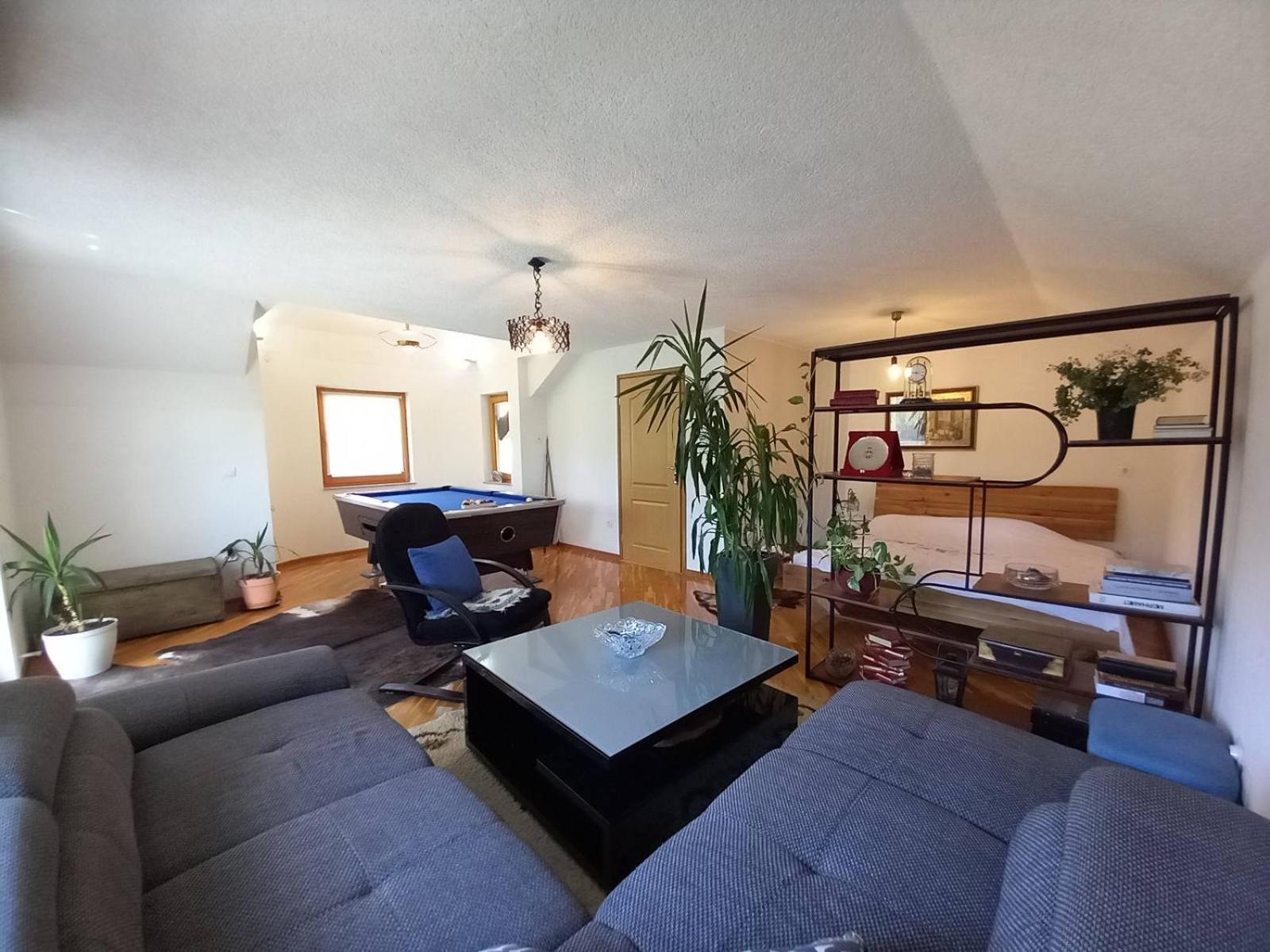 Forest Grove Hideaway