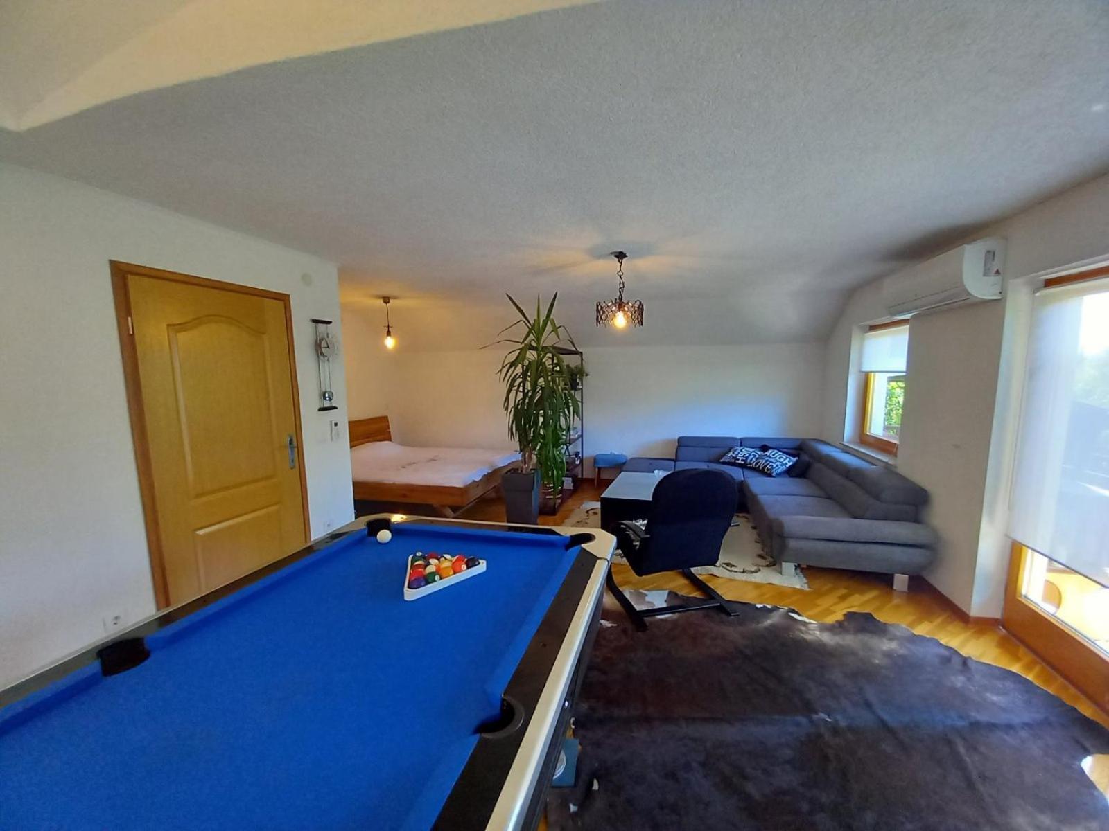 Forest Grove Hideaway