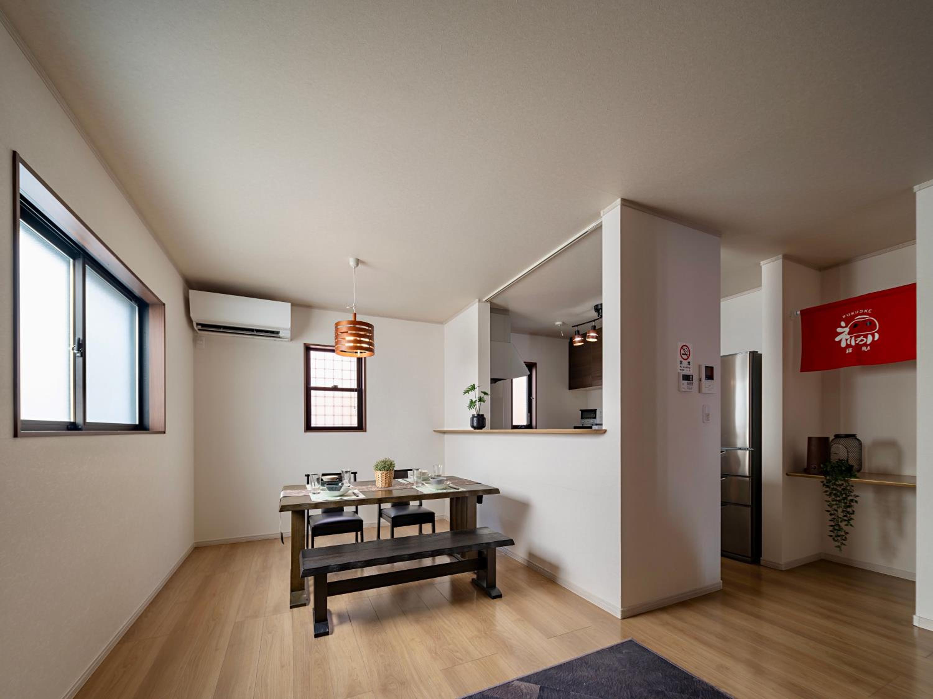 福助豆腐5mins walk to JRLoop Tsuruhashi 5mins to Nipponbashi Namba USJ Nara Direct