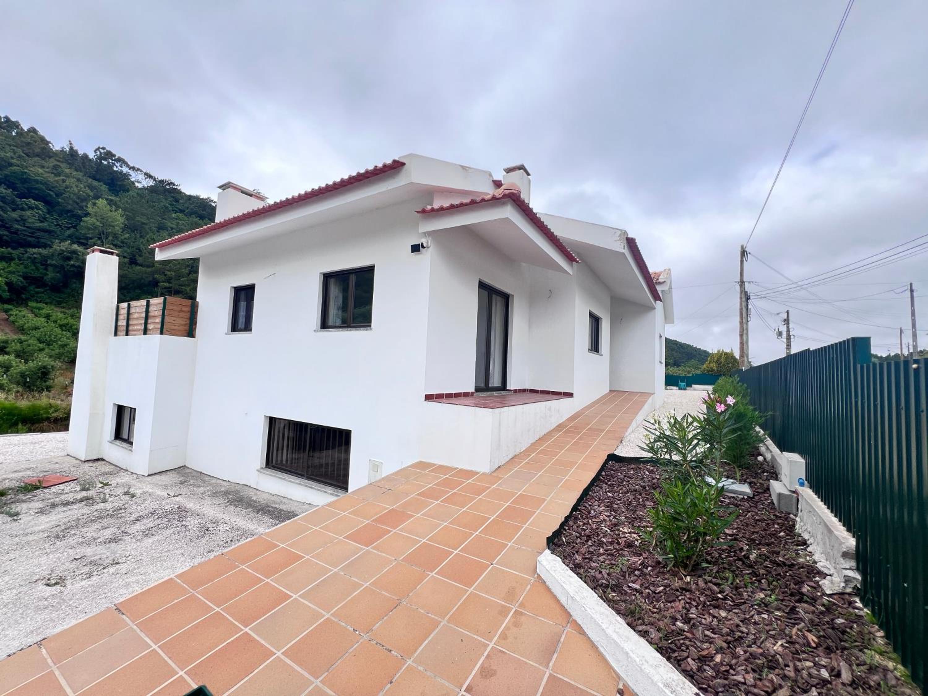 Charming Portuguese Villa with Forested Hill Views view 2