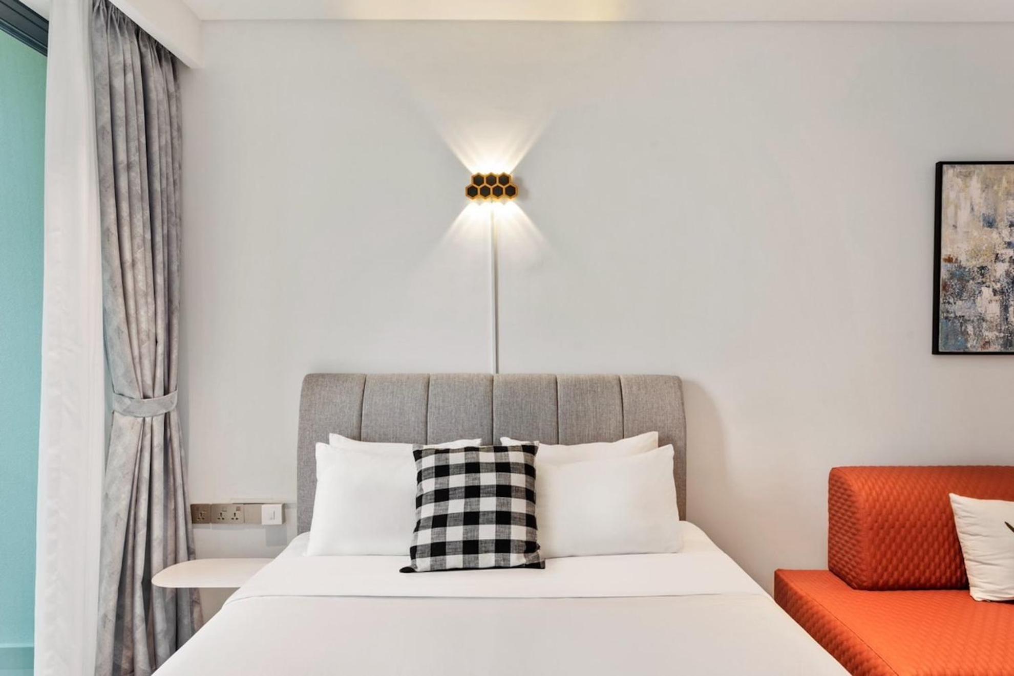 ZO Apartment Opera, Crest, Galleria -Central Saigon -Free POOL-GYM-SAUNA Room-YOGA Room